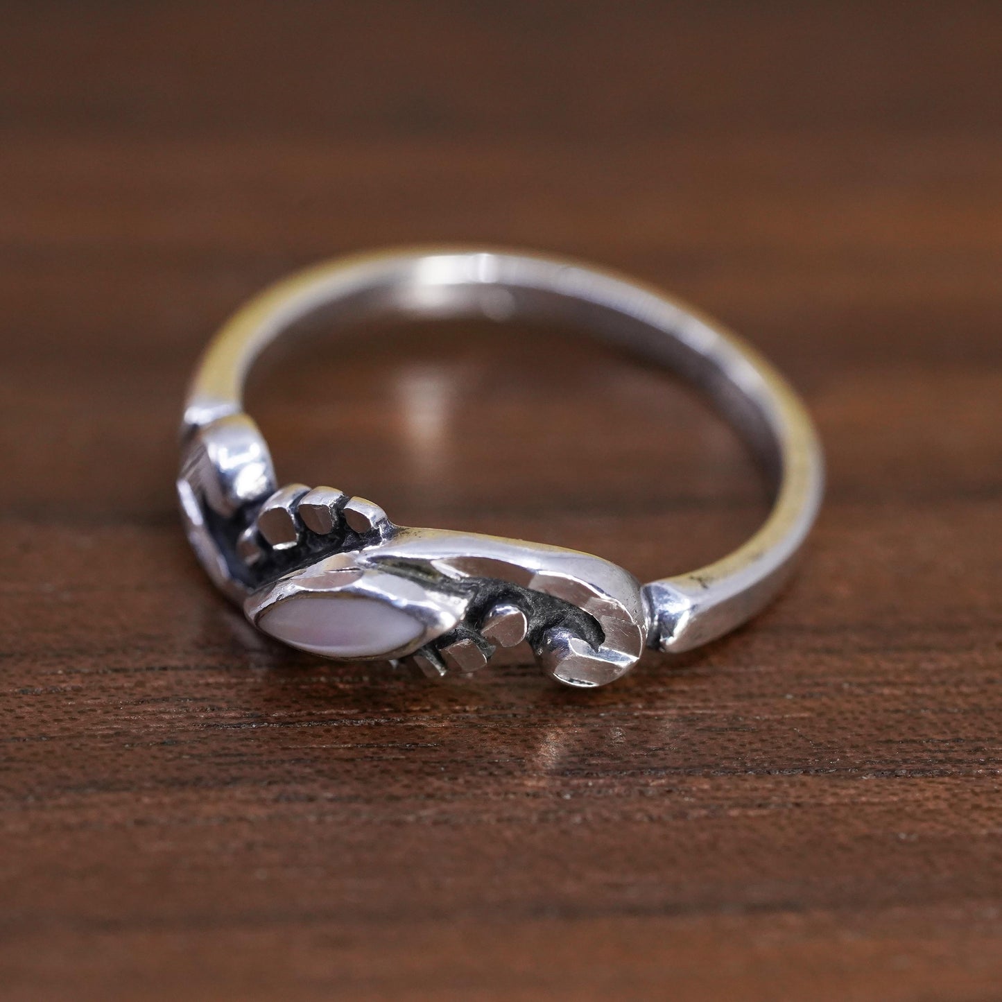 Size 6, vintage Sterling silver 925 stackable ring with white tiger eye stone