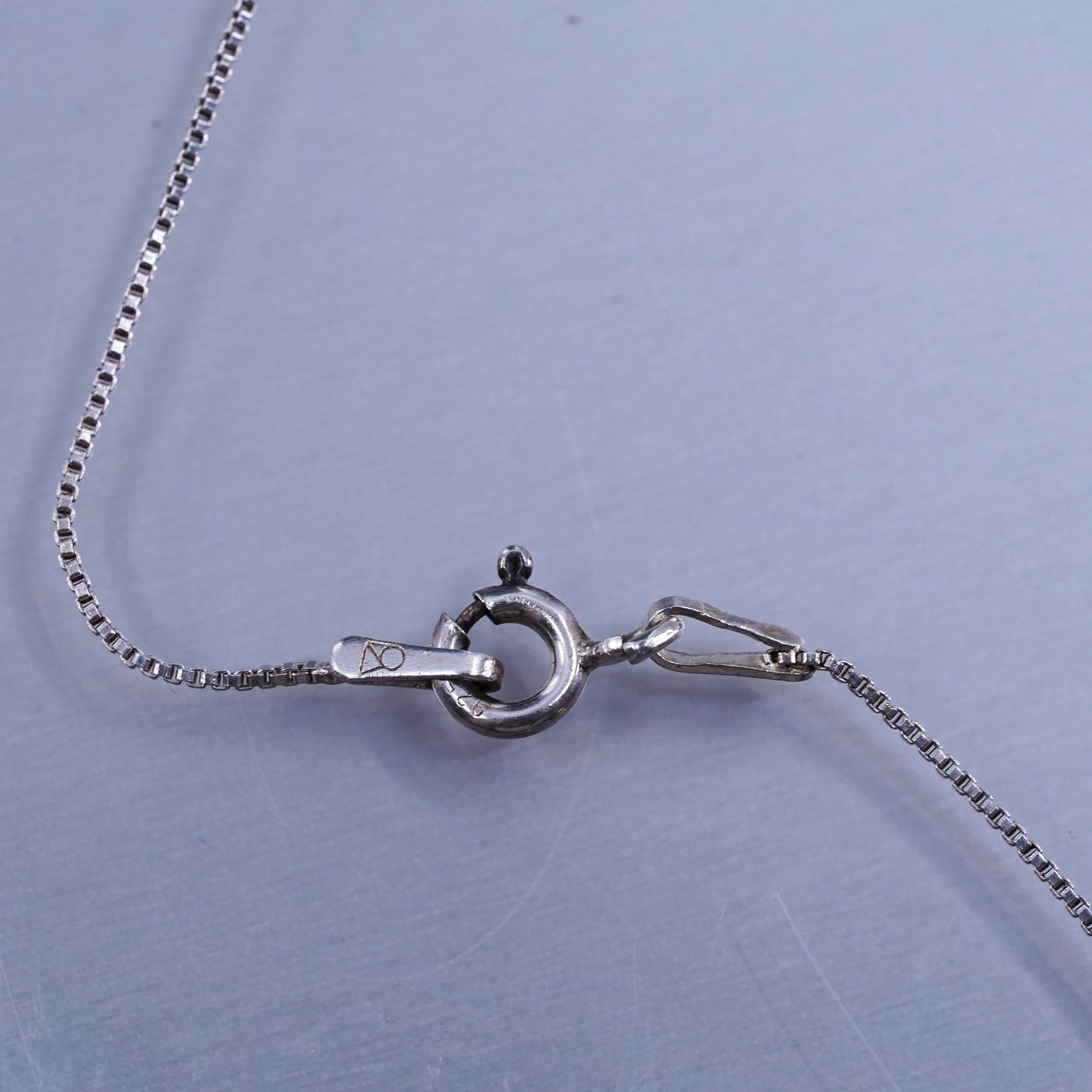 18”, Native American Sterling 925 silver box chain necklace with onyx pendant