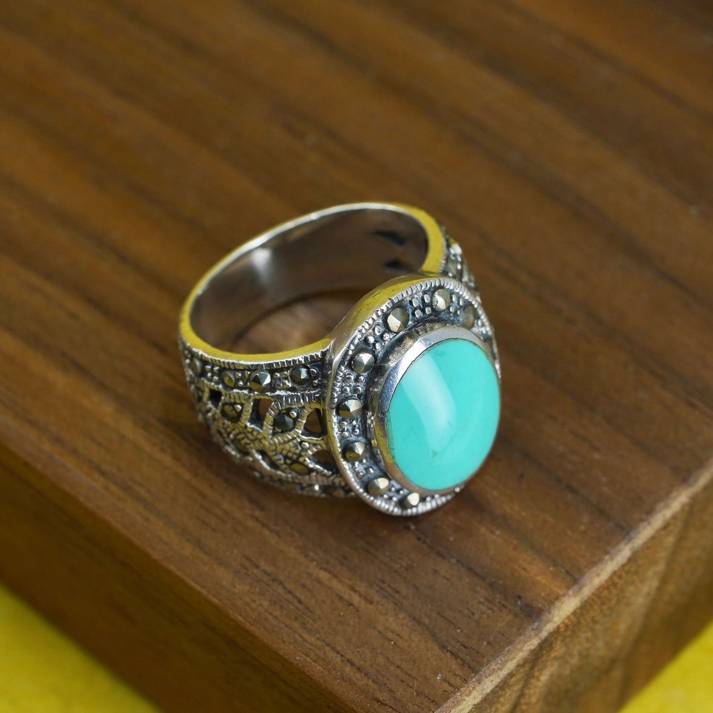 Size 7, southwestern Sterling silver ring, 925 band oval turquoise marcasite