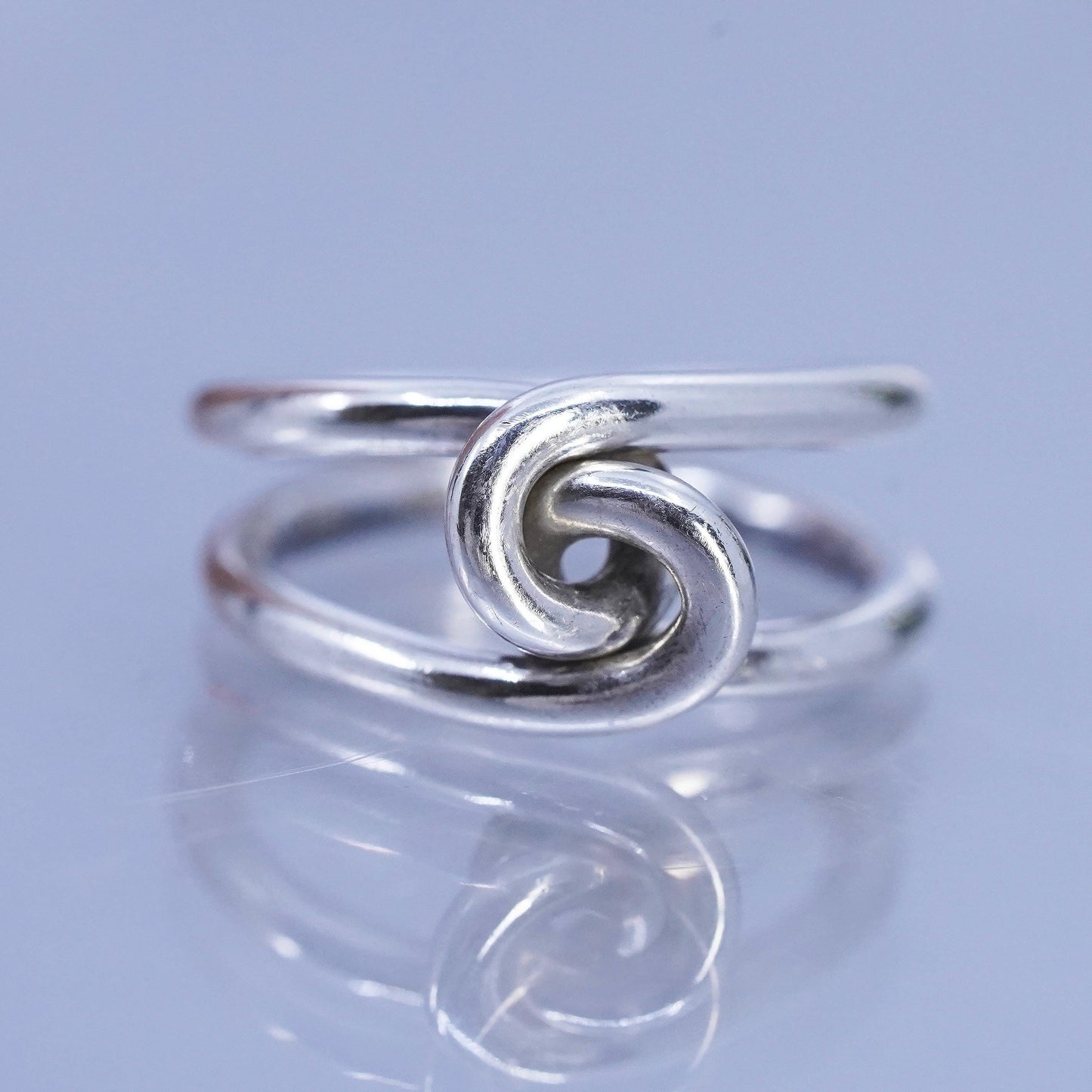 Size 6.5, vintage Mexican Sterling 925 silver handmade ring, knotted band