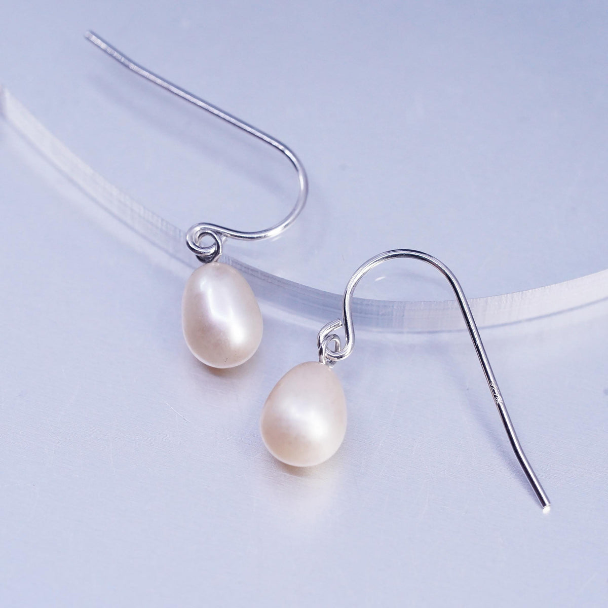 Vintage Sterling 925 silver earrings, dangle with teardrop pearl