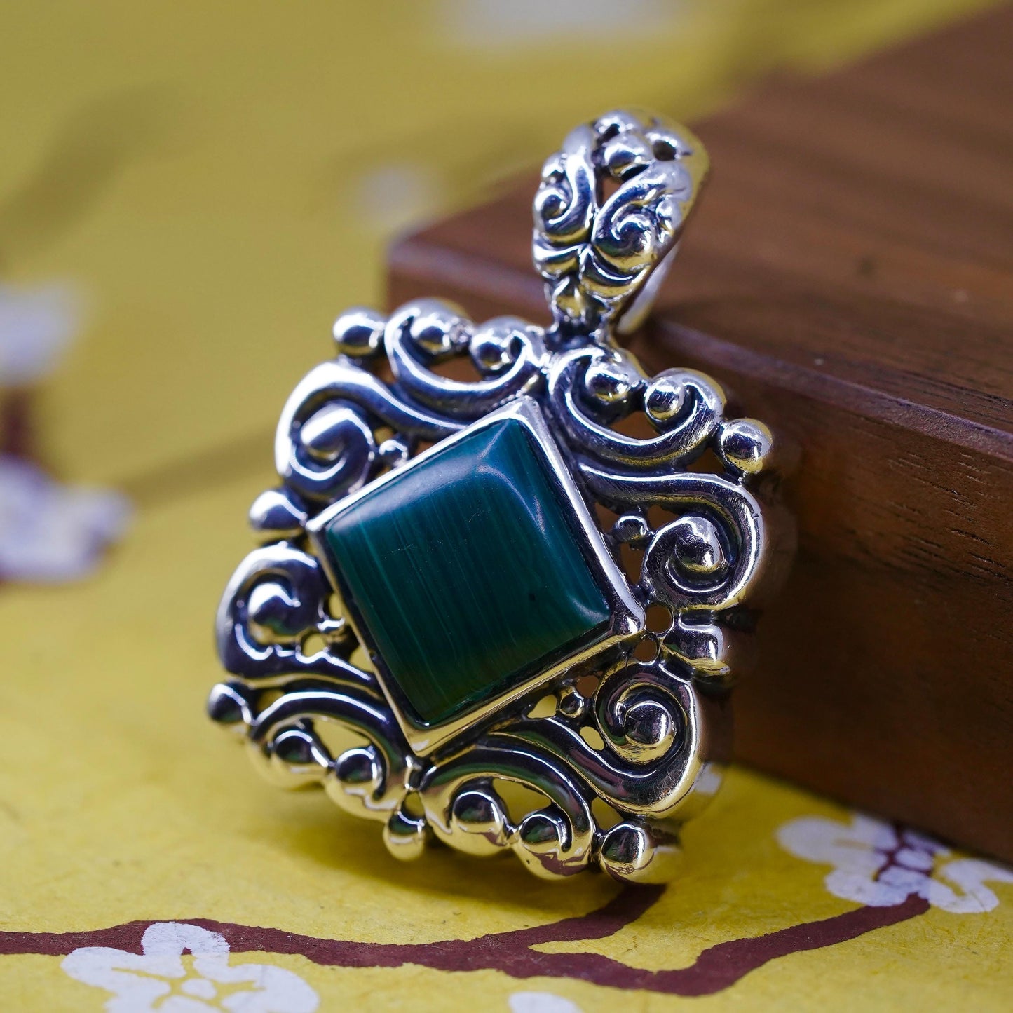 Vintage Sterling silver handmade pendant, 925 square filigree pendant malachite