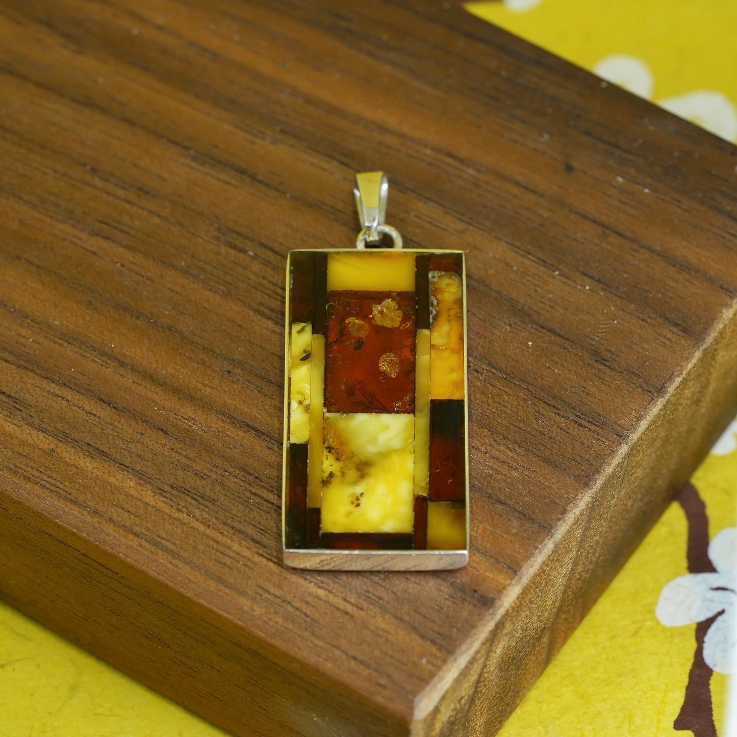 Vintage mexico Sterling 925 silver handmade pendant with Amber and cable around