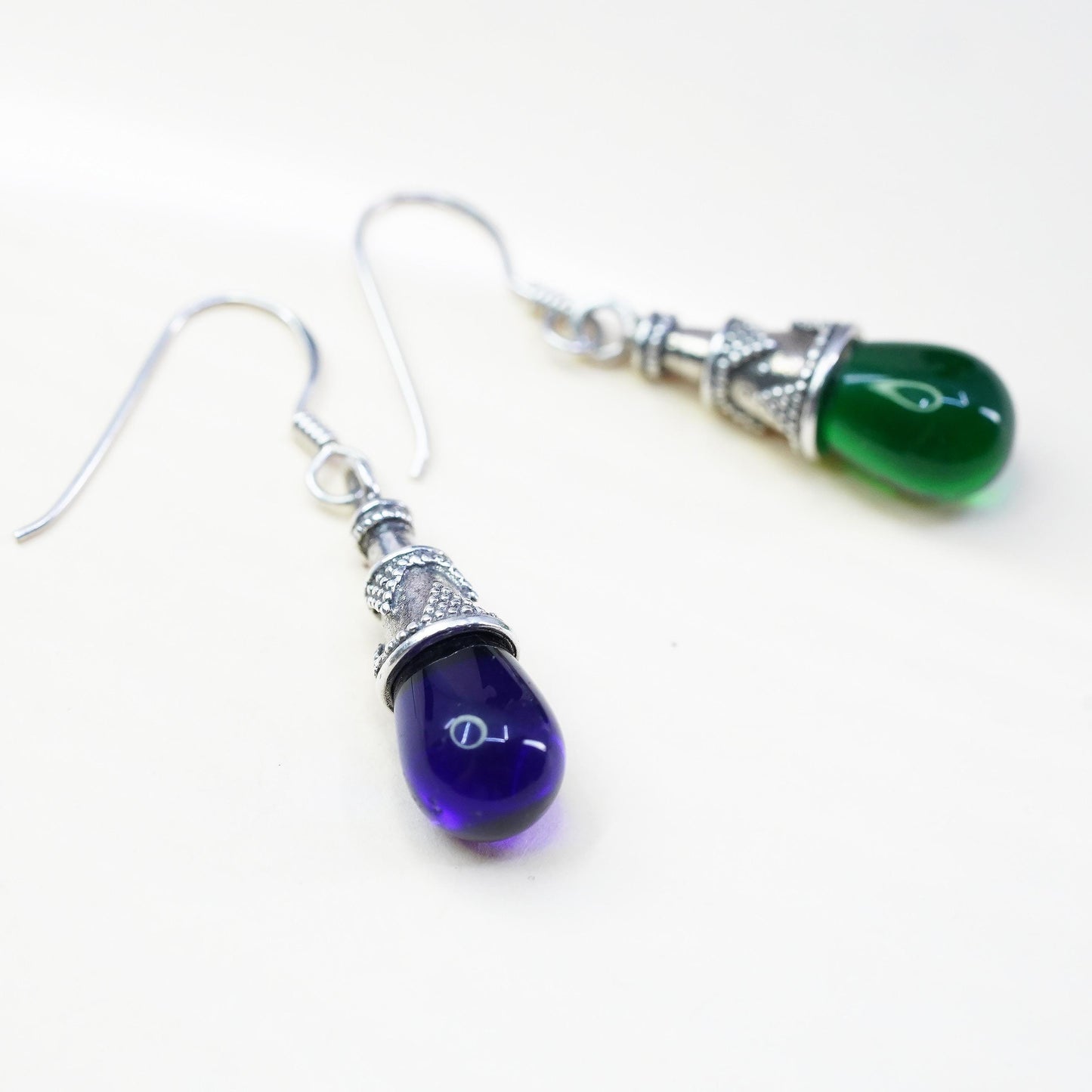 Vintage 925 sterling silver beaded textured earrings teardrop blue green glass