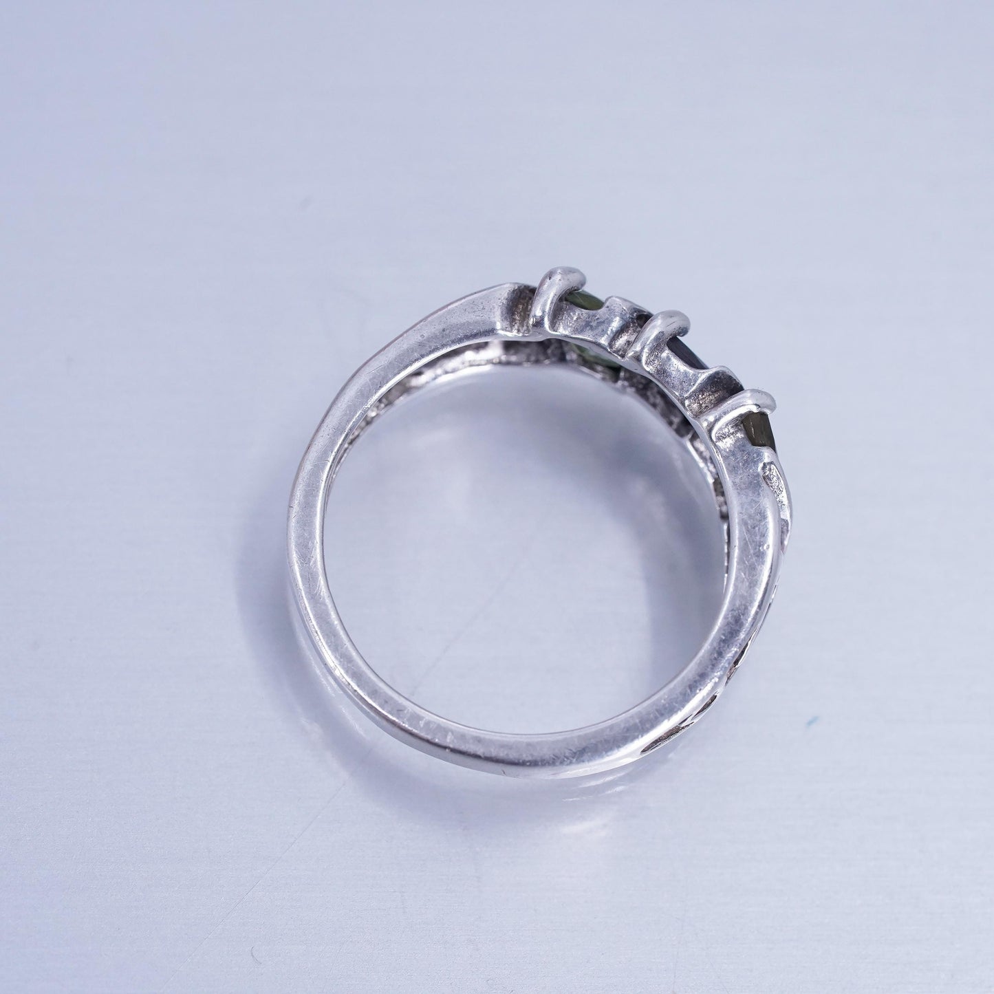 Size 5, vintage Sterling 925 silver handmade ring with amethyst peridot citrine