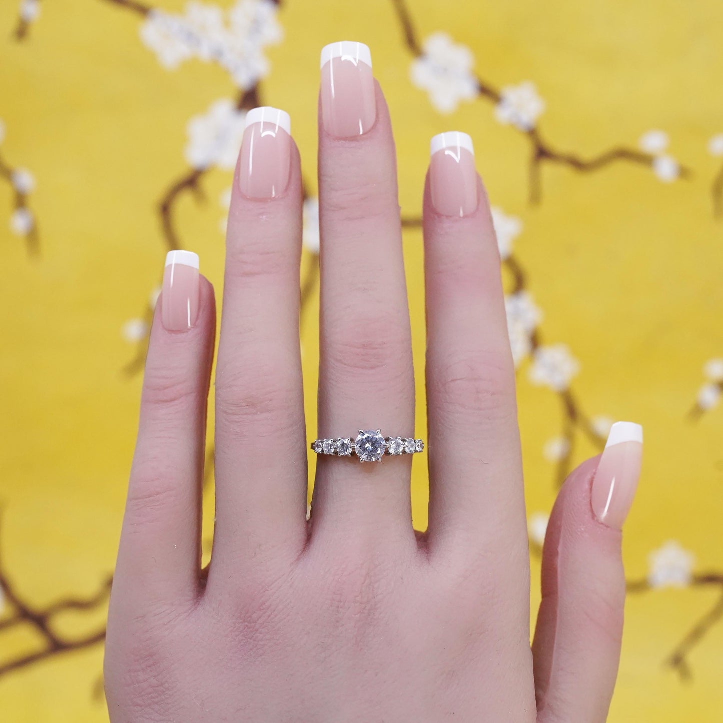 Size 7.25, vintage Sterling 925 silver engagement ring with clear cz ring