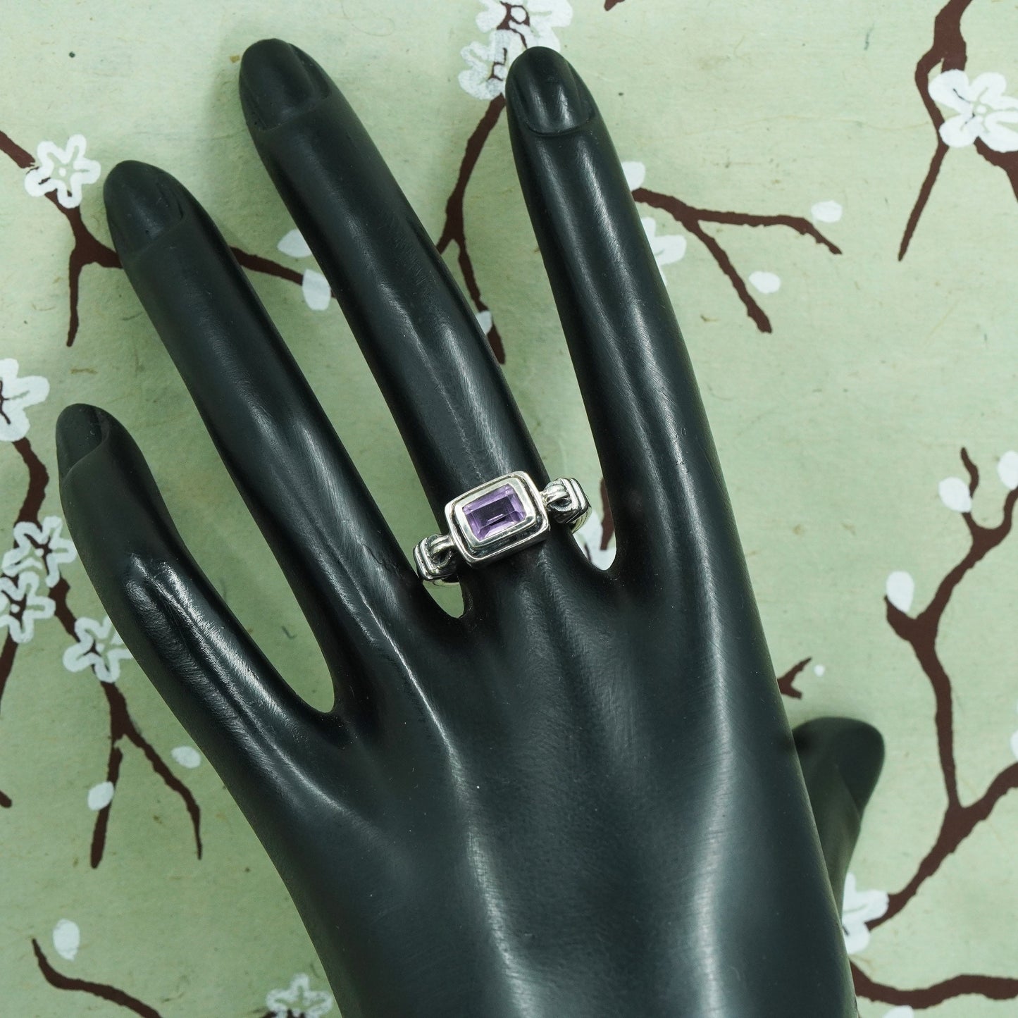 Size 8, vintage India Sterling silver 925 handmade statement ring with amethyst