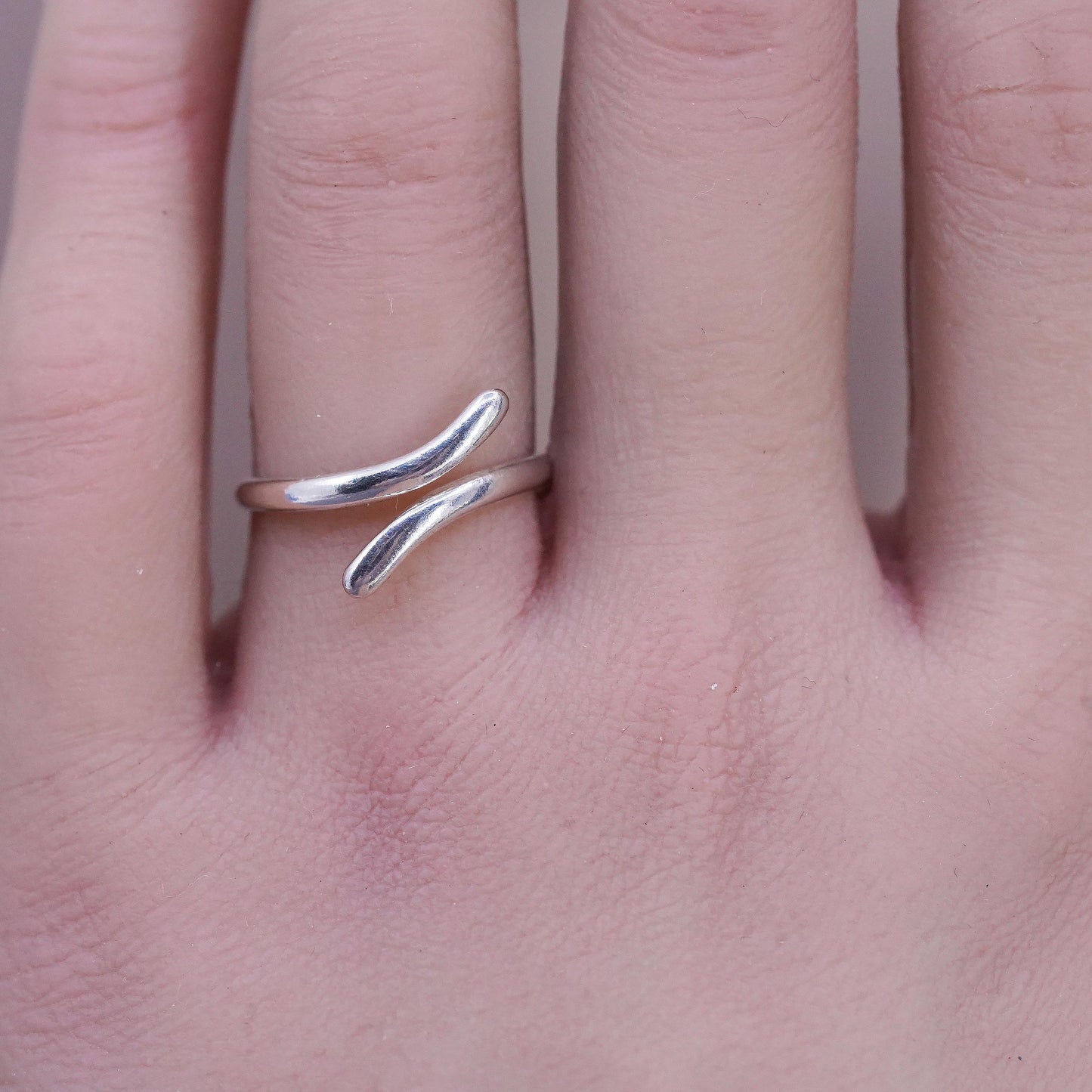 Size adjustable, VTG Sterling silver wrapped ring, modern 925 statement ring