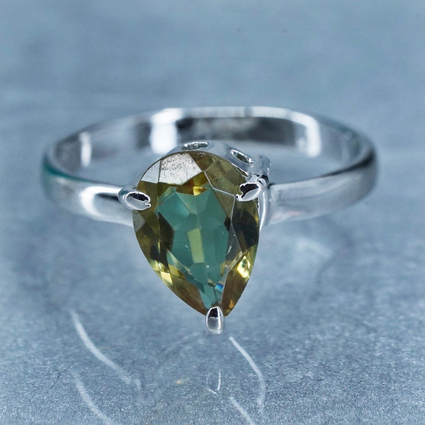Size 7.75, vintage Sterling 925 silver handmade ring with teardrop citrine