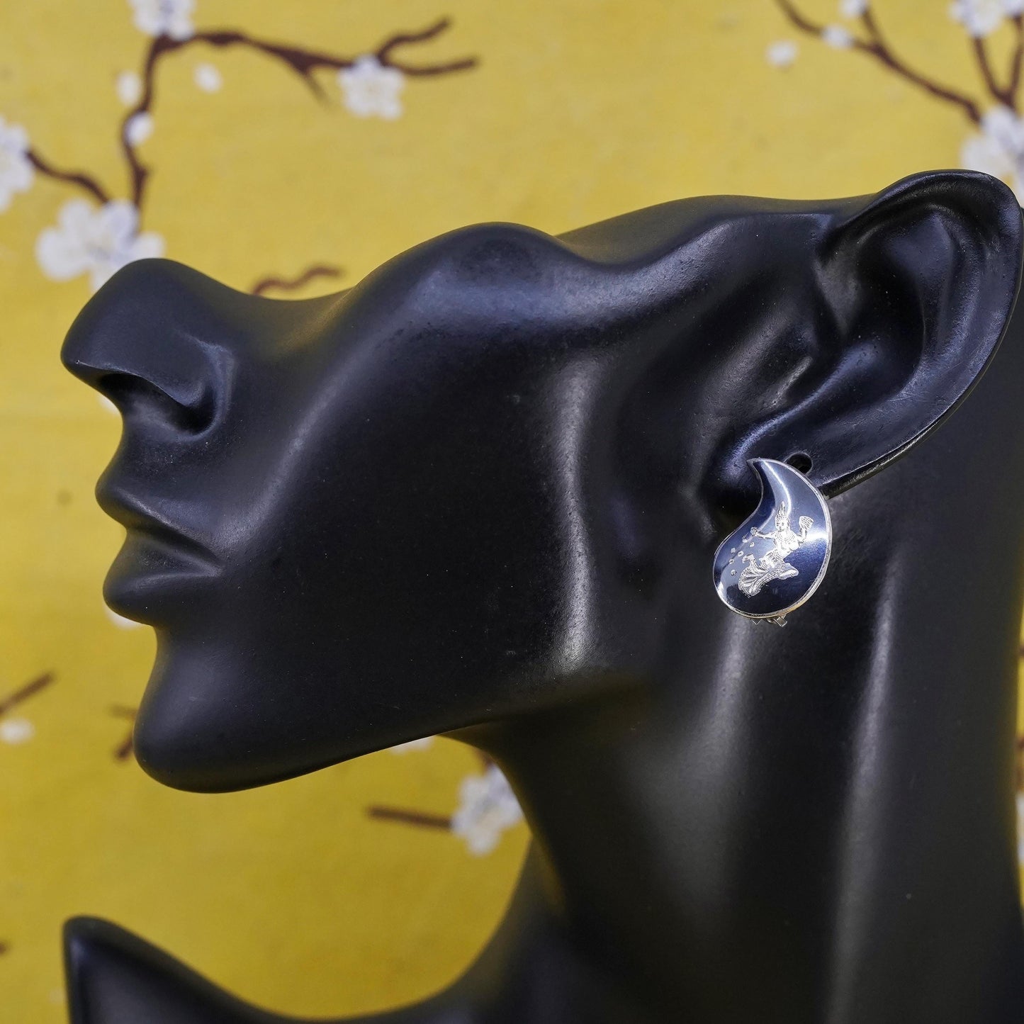 Siam sterling silver clip on earrings, 925 India teardrop earrings, niello