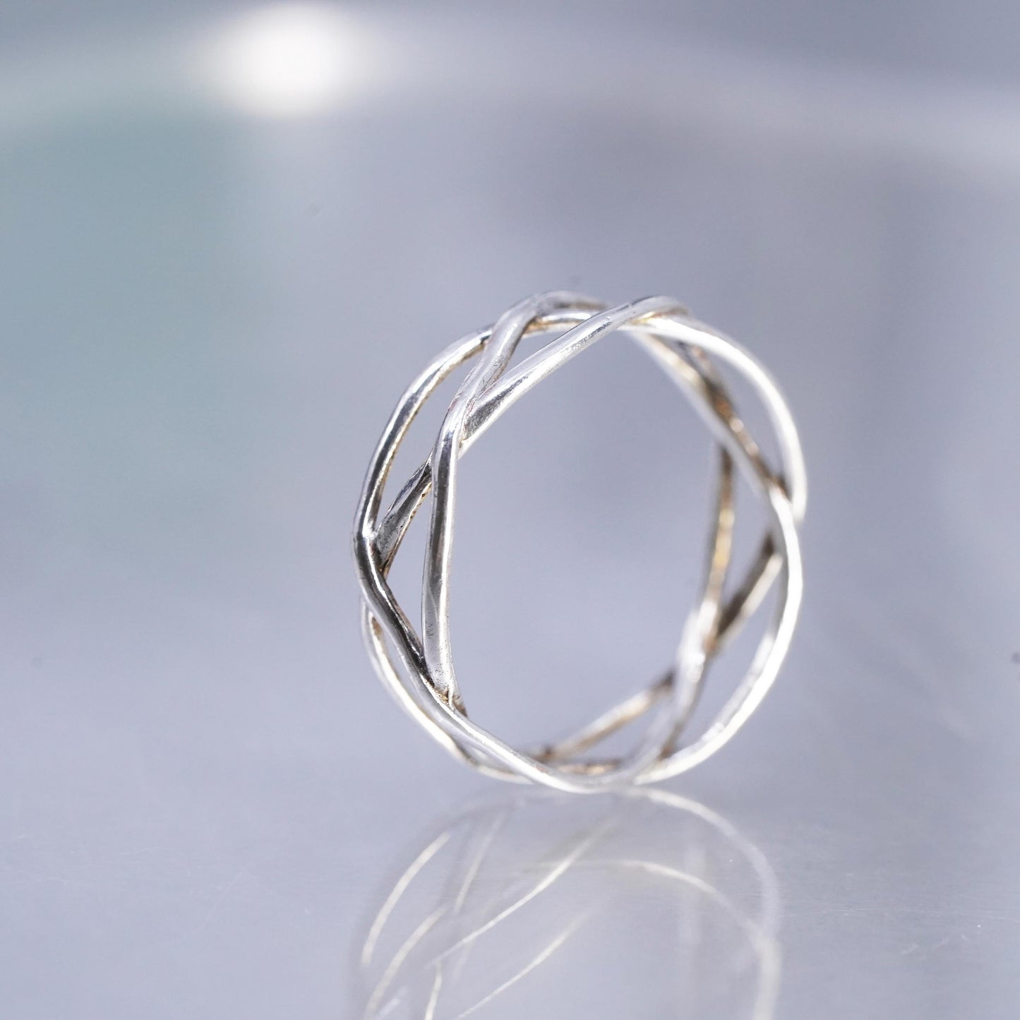 Size 7.5 VTG southwestern Sterling 925 silver ring, woven braided textured band