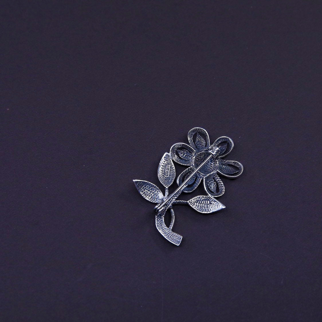 Vintage handmade sterling 925 silver flower shaped flower brooch