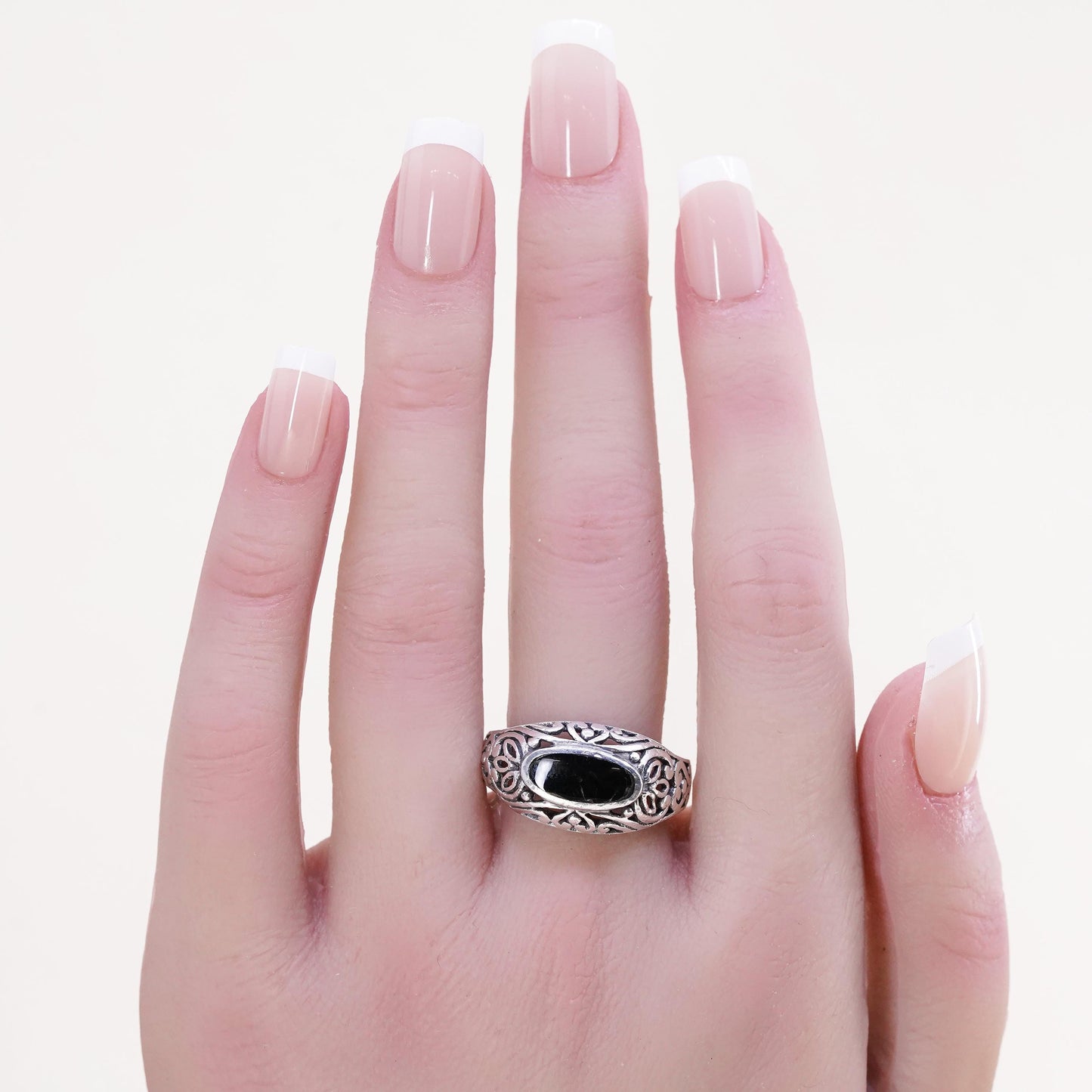 Size 8.25, Vintage sterling silver handmade ring, 925 band with onyx and filigree