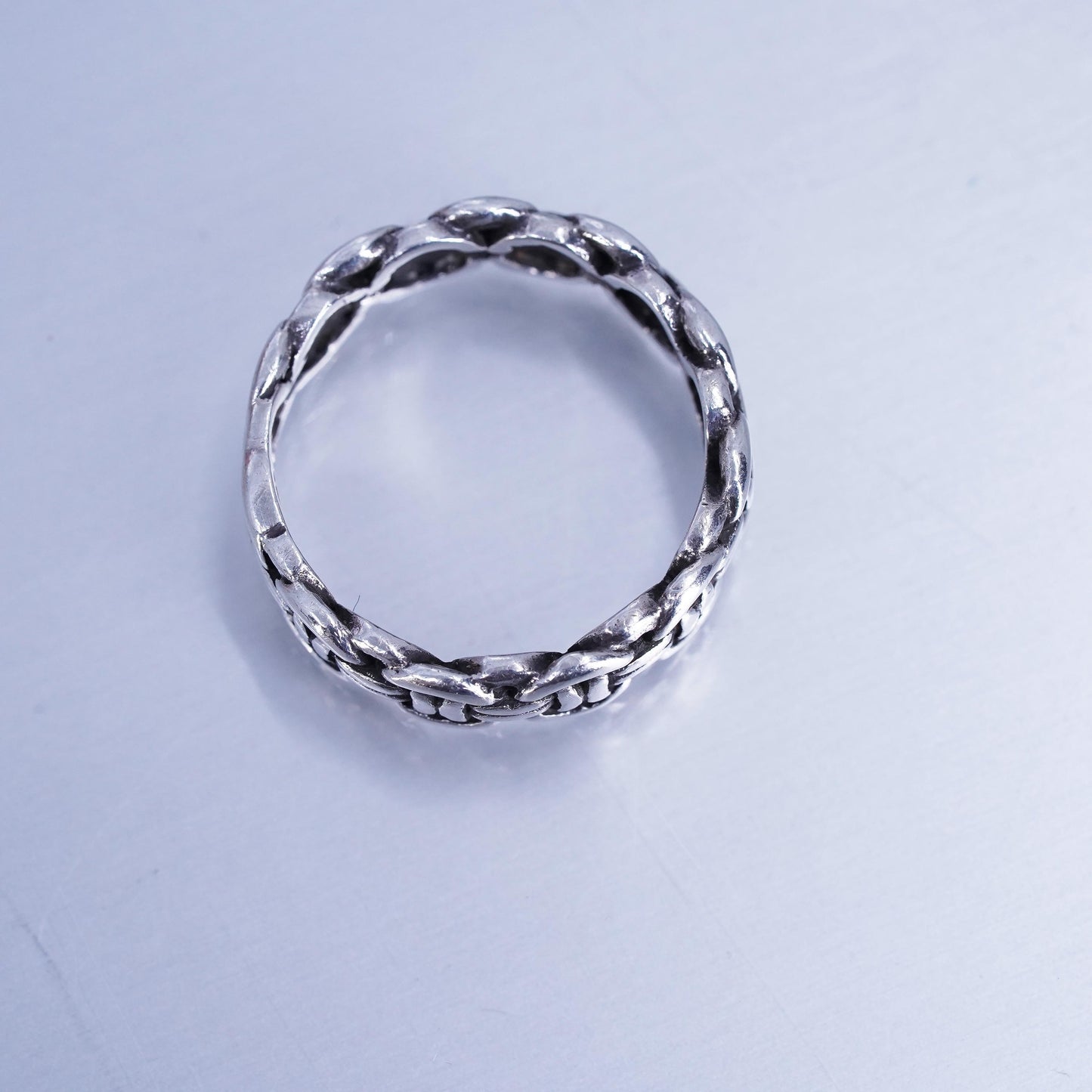 Size 8, vintage southwestern Sterling 925 silver ring, stackable chain band