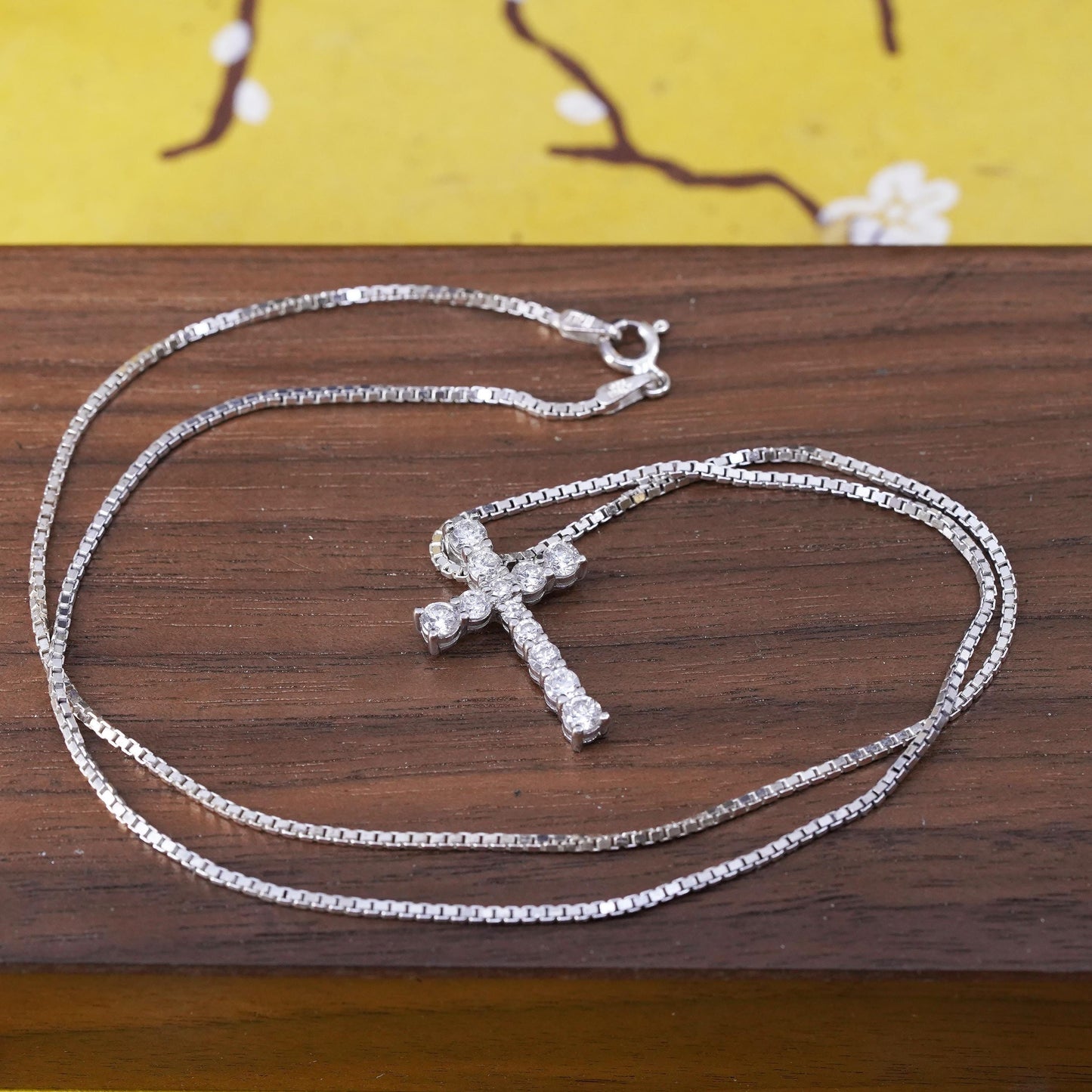 18", 1mm, vintage Sterling 925 Silver box chain necklace with cross pendant