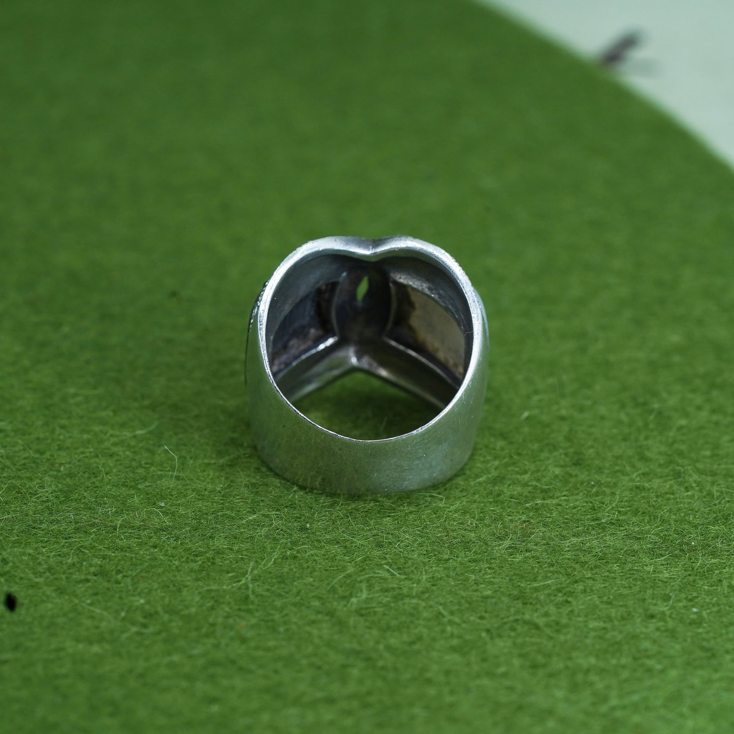 Size 7, Sterling 925 silver handmade ring w/ onyx mother of pearl and marcasite