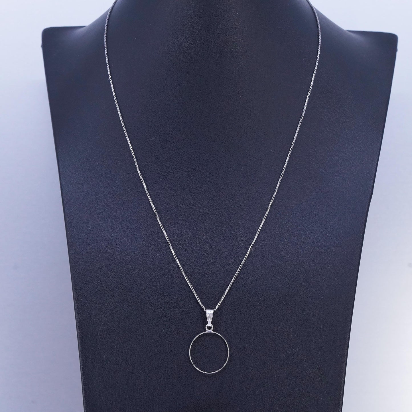 18", vintage Sterling 925 silver box pendant necklace with circle pendant
