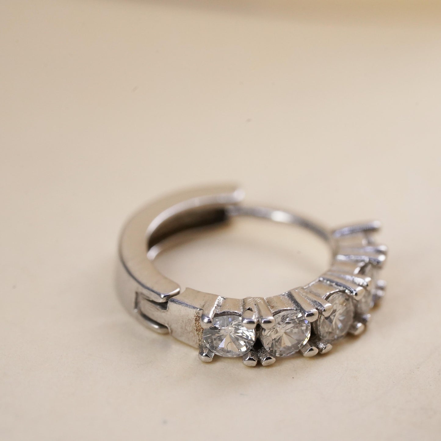 0.5", Vintage sterling silver loop single earring, fashion minimalist hoop cz