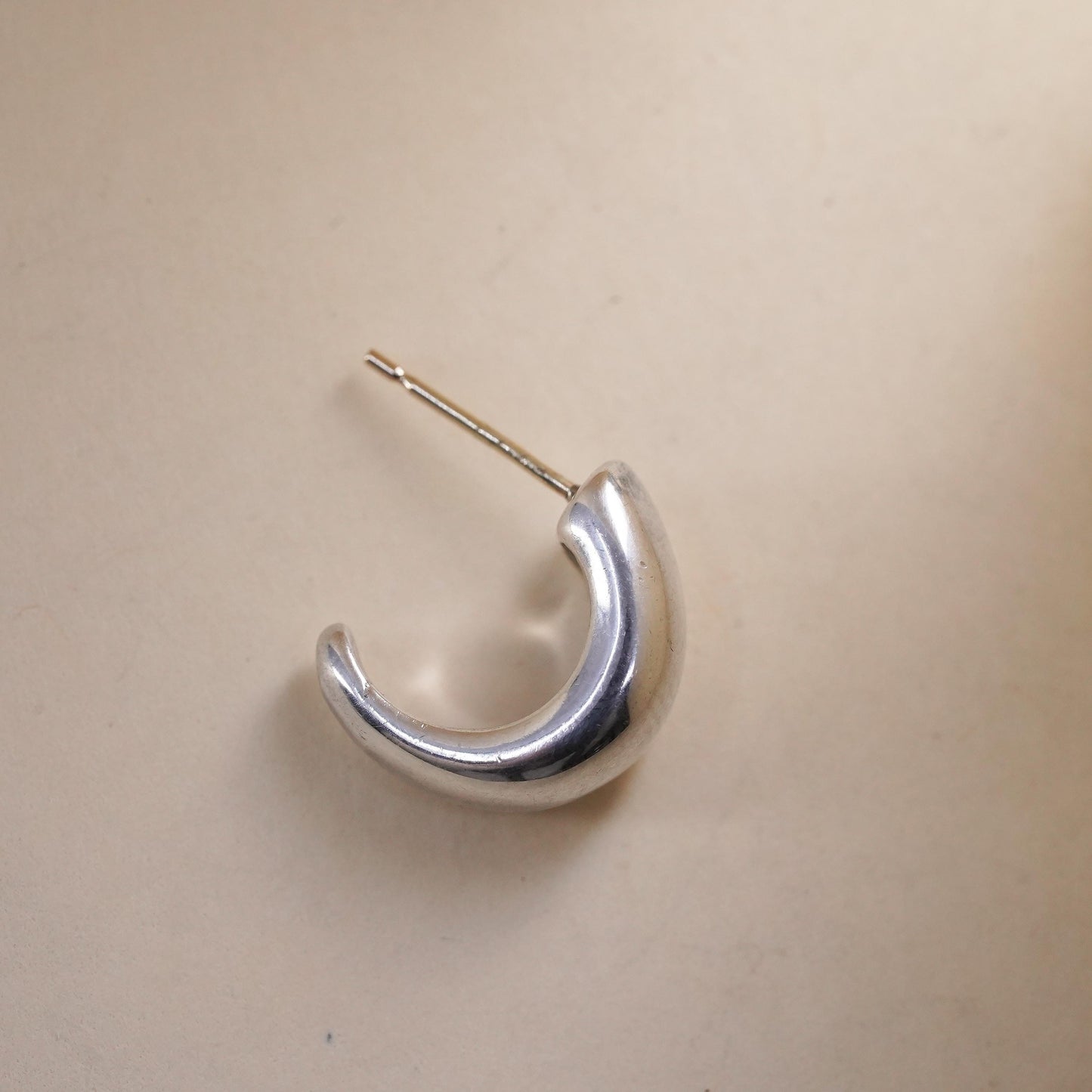 modern single 1 earring. Sterling 925 silver huggie stud 14K yellow gold post