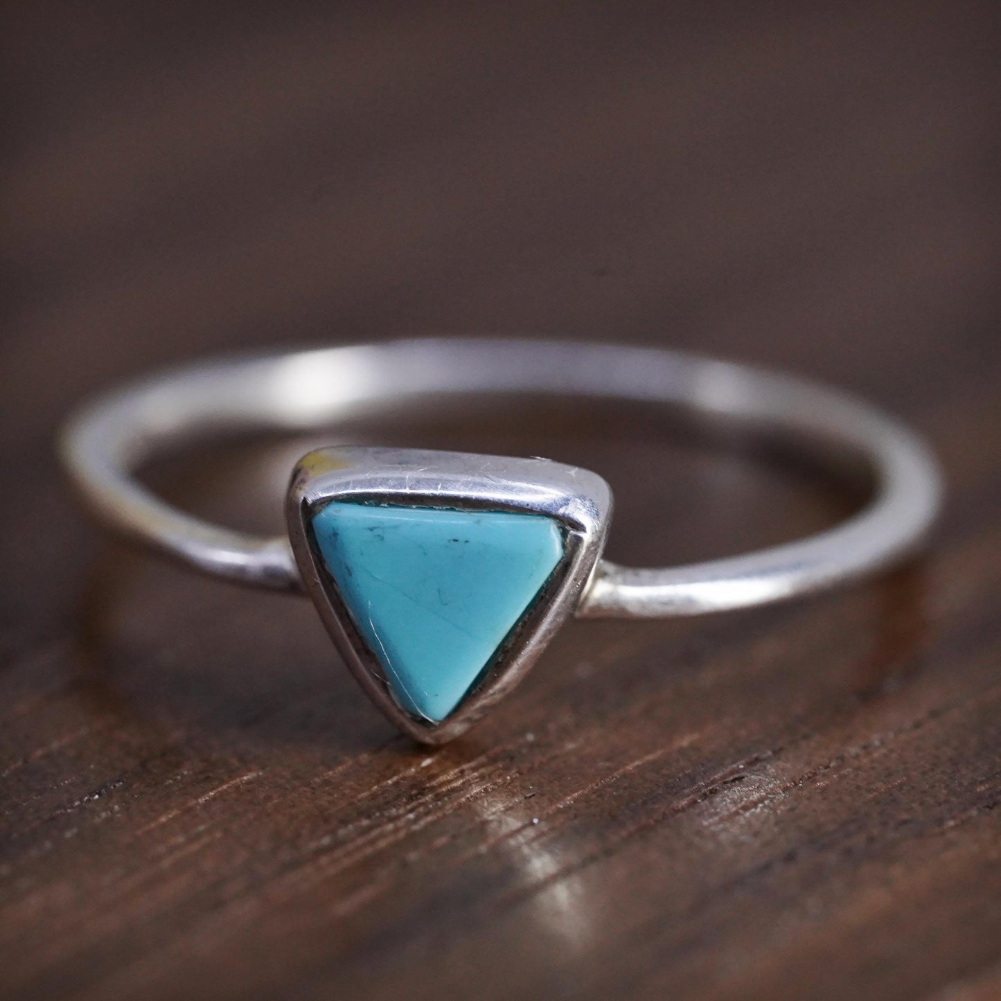 Size 6.25, vintage Sterling 925 silver stackable band ring triangular turquoise