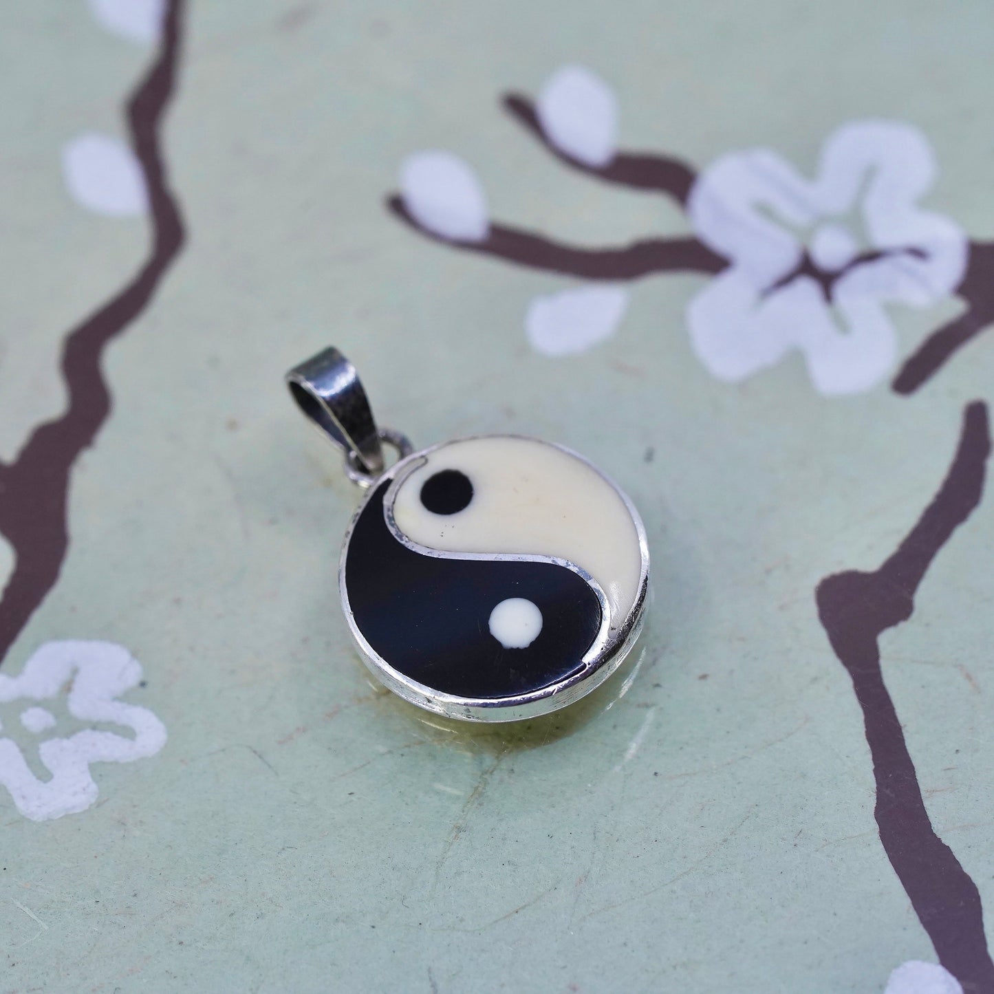 Vintage sterling silver handmade pendant, 925 yin yang circle with enamel inlay