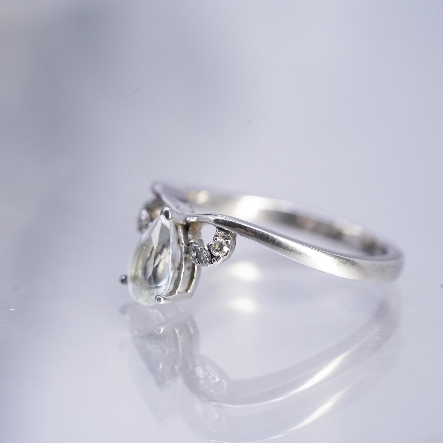 size 6, vintage Sterling Silver 925 Ring teardrop topaz ring with cz details