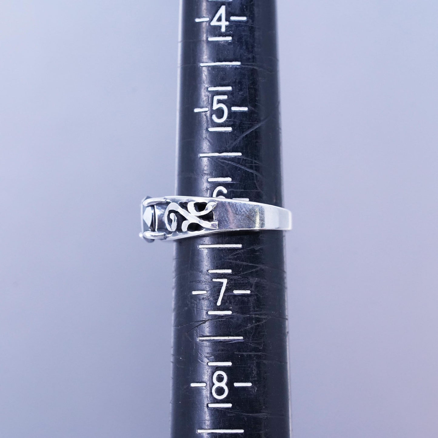 Size 6, vintage Sterling 925 silver handmade ring with hematite