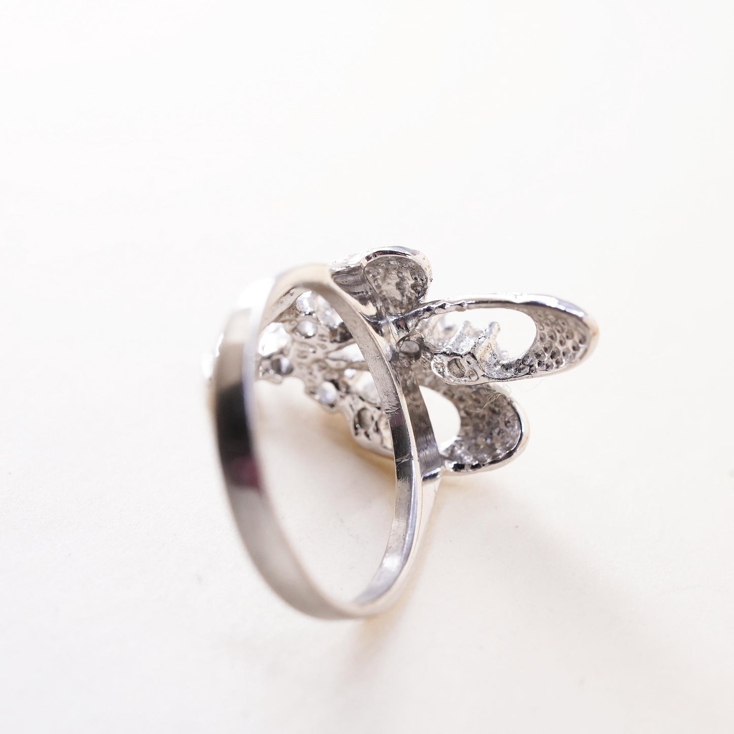 Size 9, vintage glittering textured Sterling 925 silver Statement ring with cz