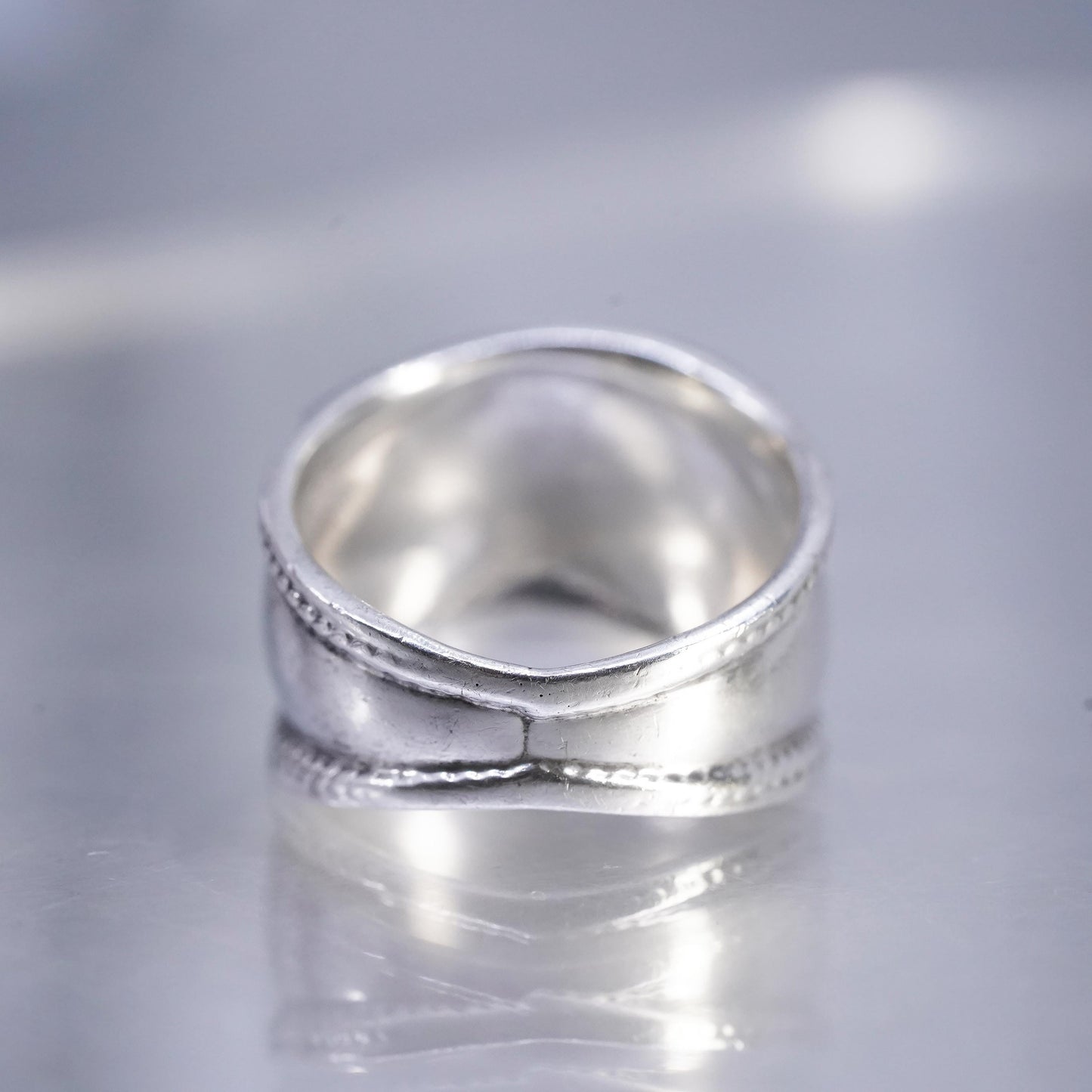 Size 7.5, vintage Sterling 925 silver handmade ring, cable band