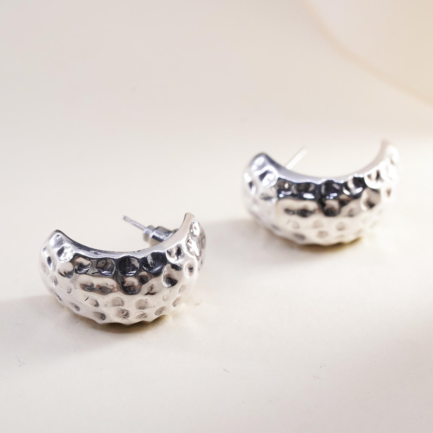 1””, Vintage Mexican Sterling silver earrings, solid 925 hammered huggie studs