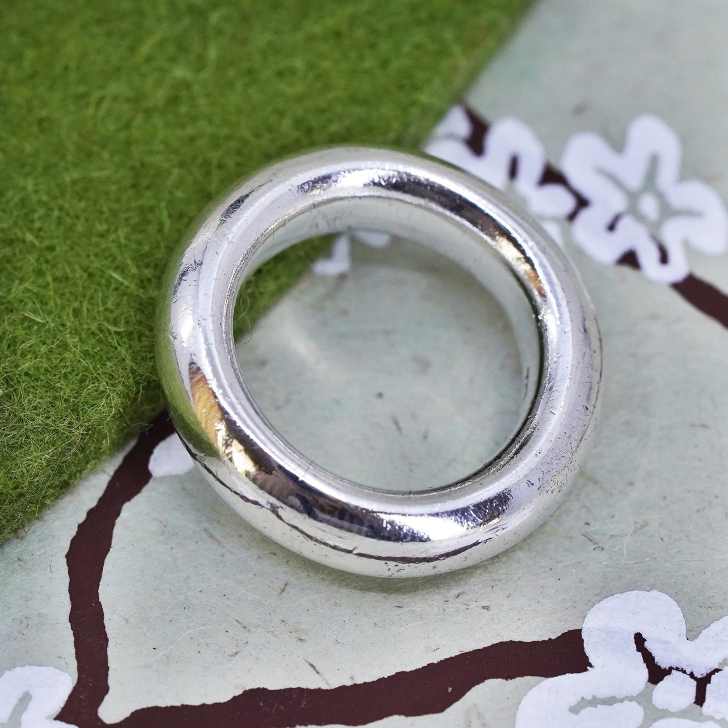 Size 8, vintage Sterling silver handmade ring, mexico Mens 925 band