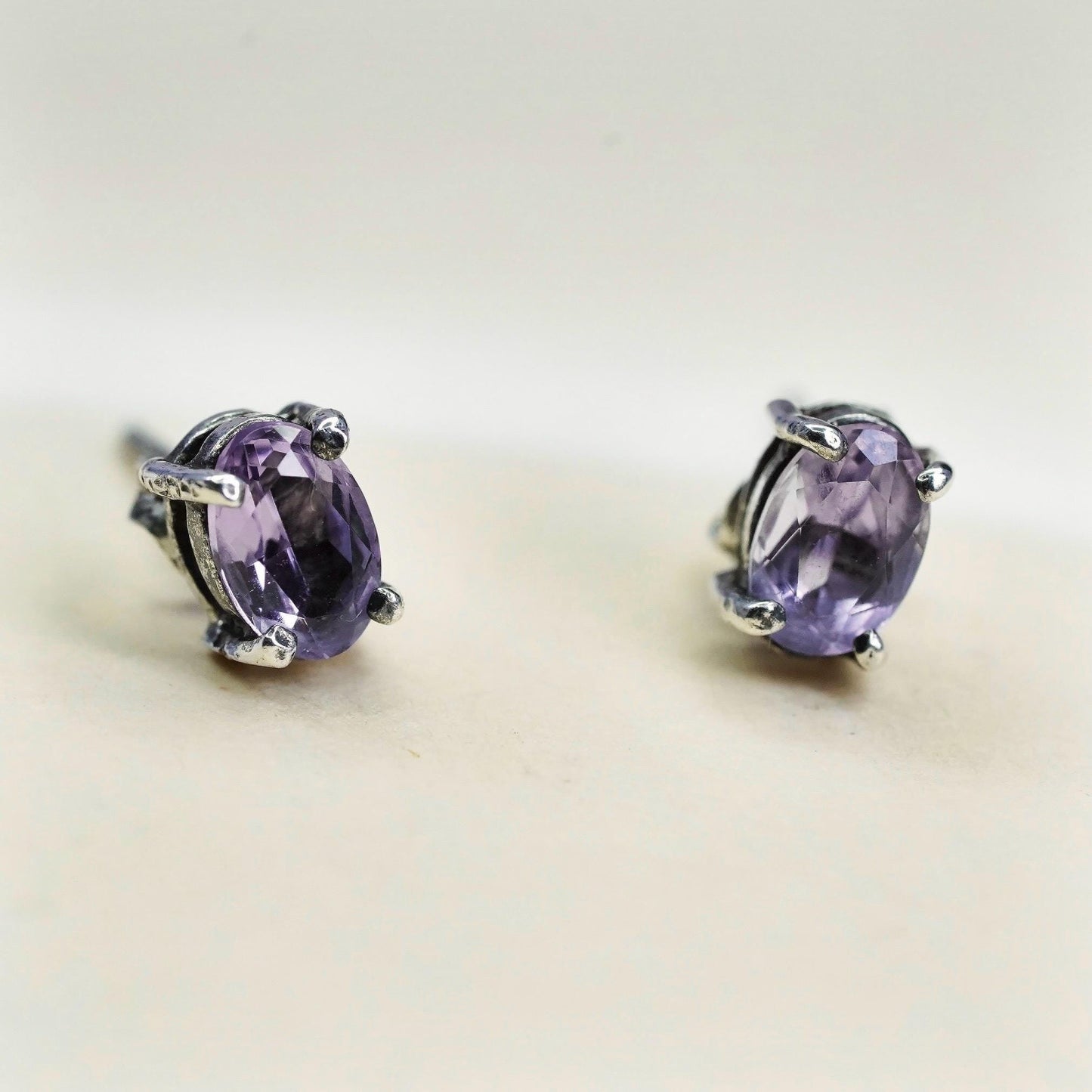 6mm, Vintage sterling silver earrings, 925 studs with oval amethyst