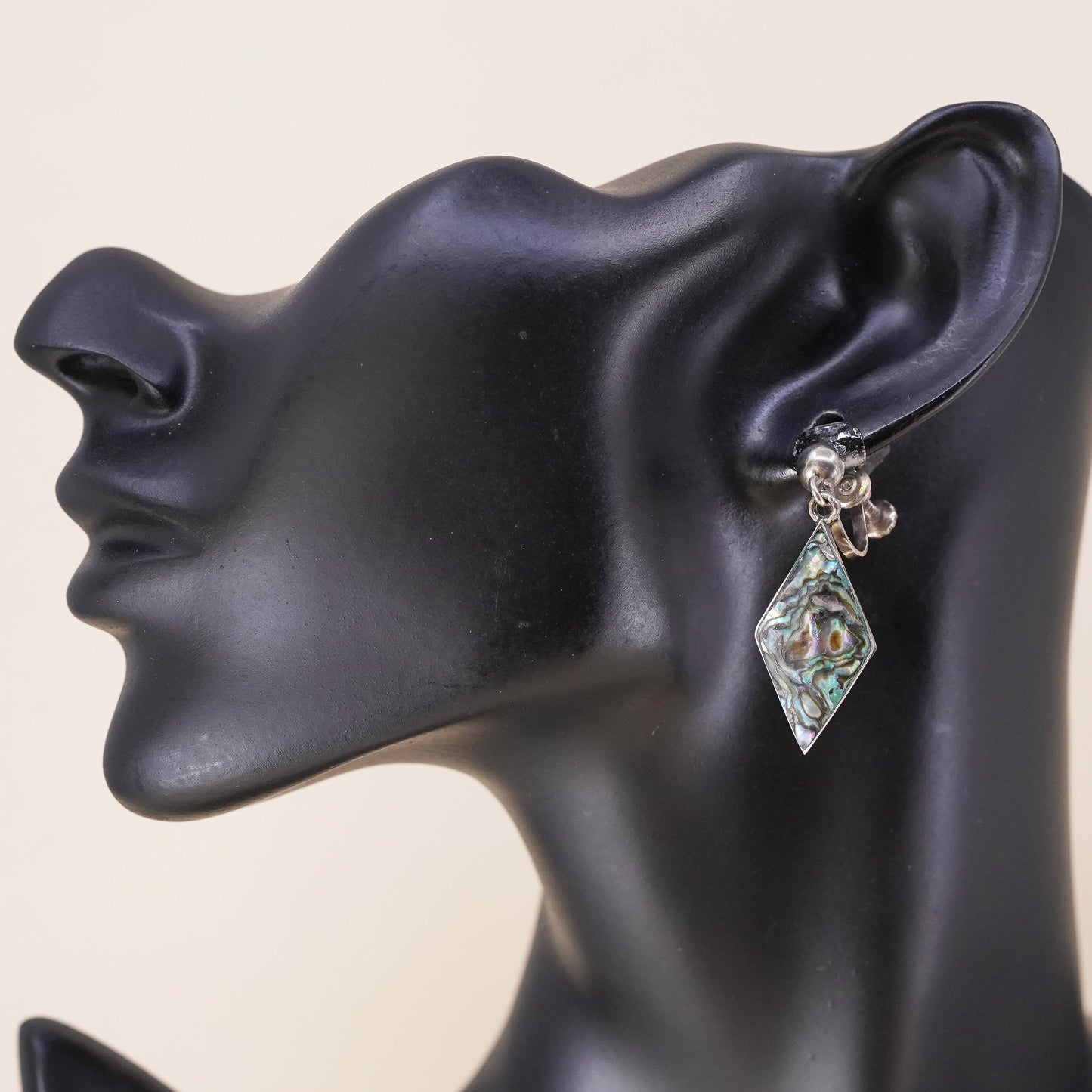 Taxco Mexican sterling silver single earring, 925 screw back dangle abalone