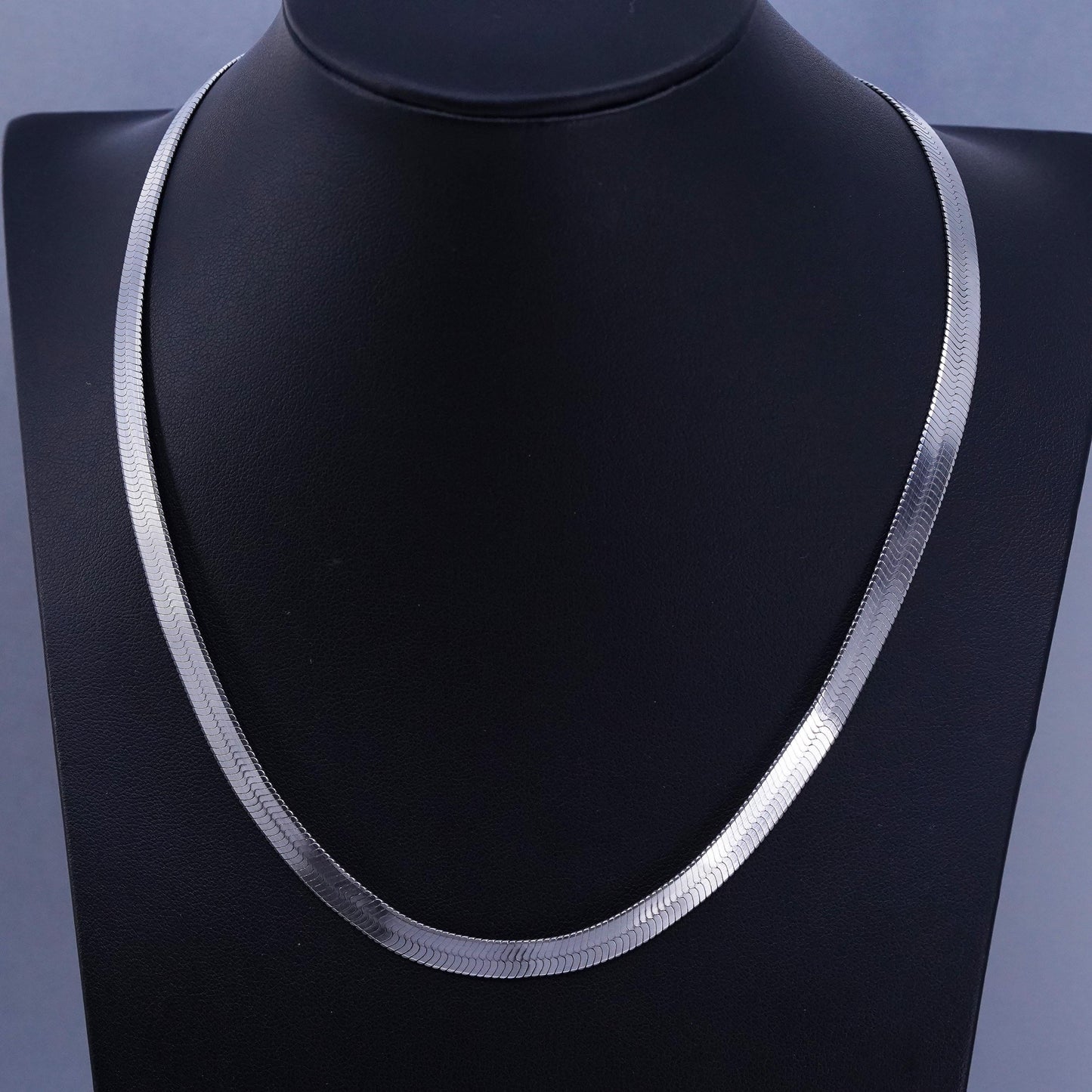 18” 7mm, vintage Italian Sterling 925 silver herringbone chain necklace
