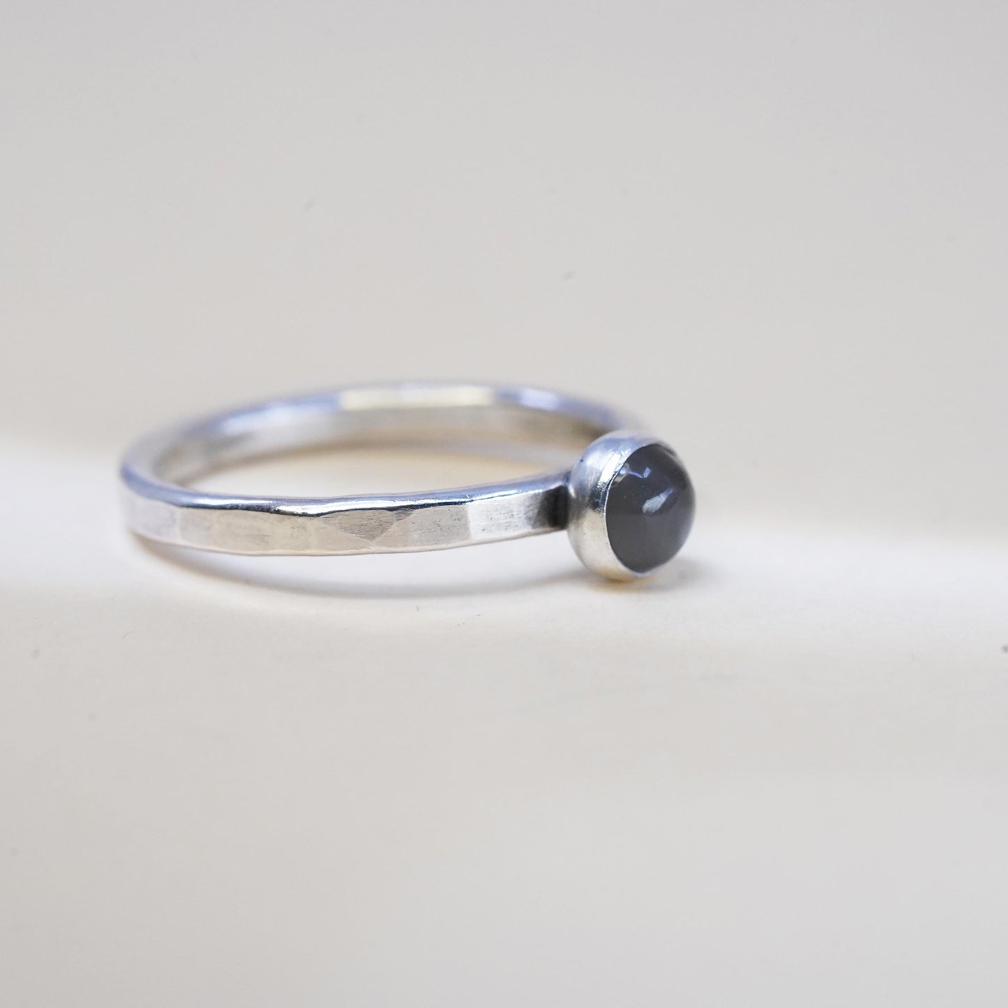 Size 7.25, Vintage 925 sterling silver stackable ring with blue chalcedony bead