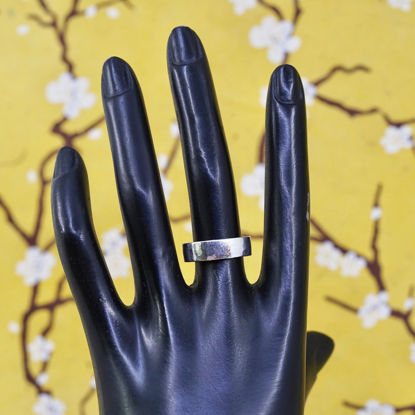 Size 7, vintage Sterling silver handmade ring, hammered 925 band