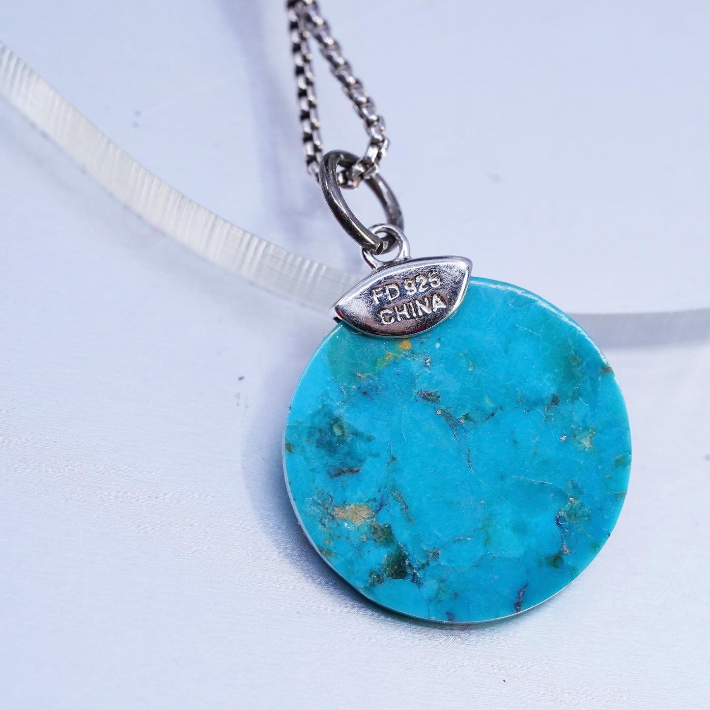 18", vintage Sterling 925 silver box necklace with turquoise circle pendant