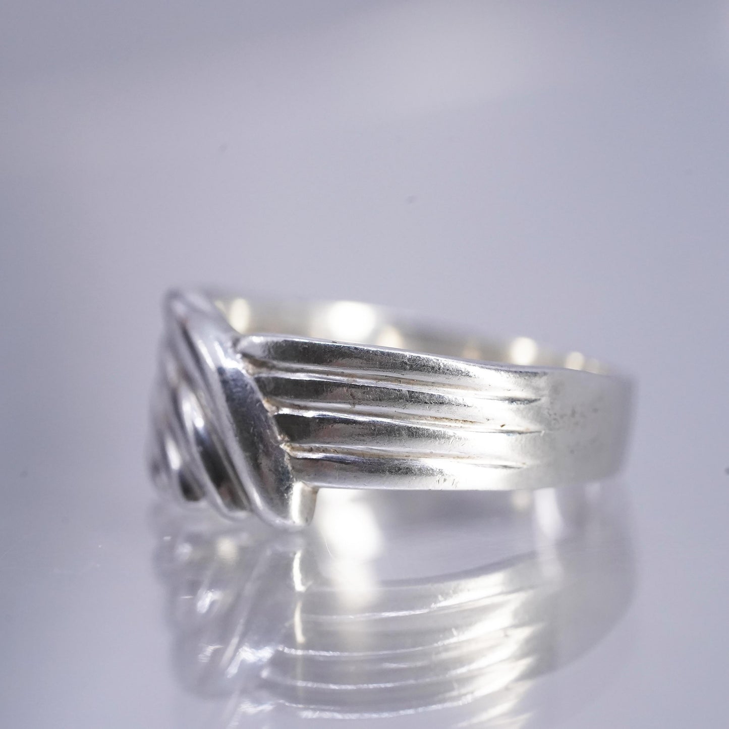 Size 7.25, vintage Sterling 925 silver handmade ring, modern ribbed band