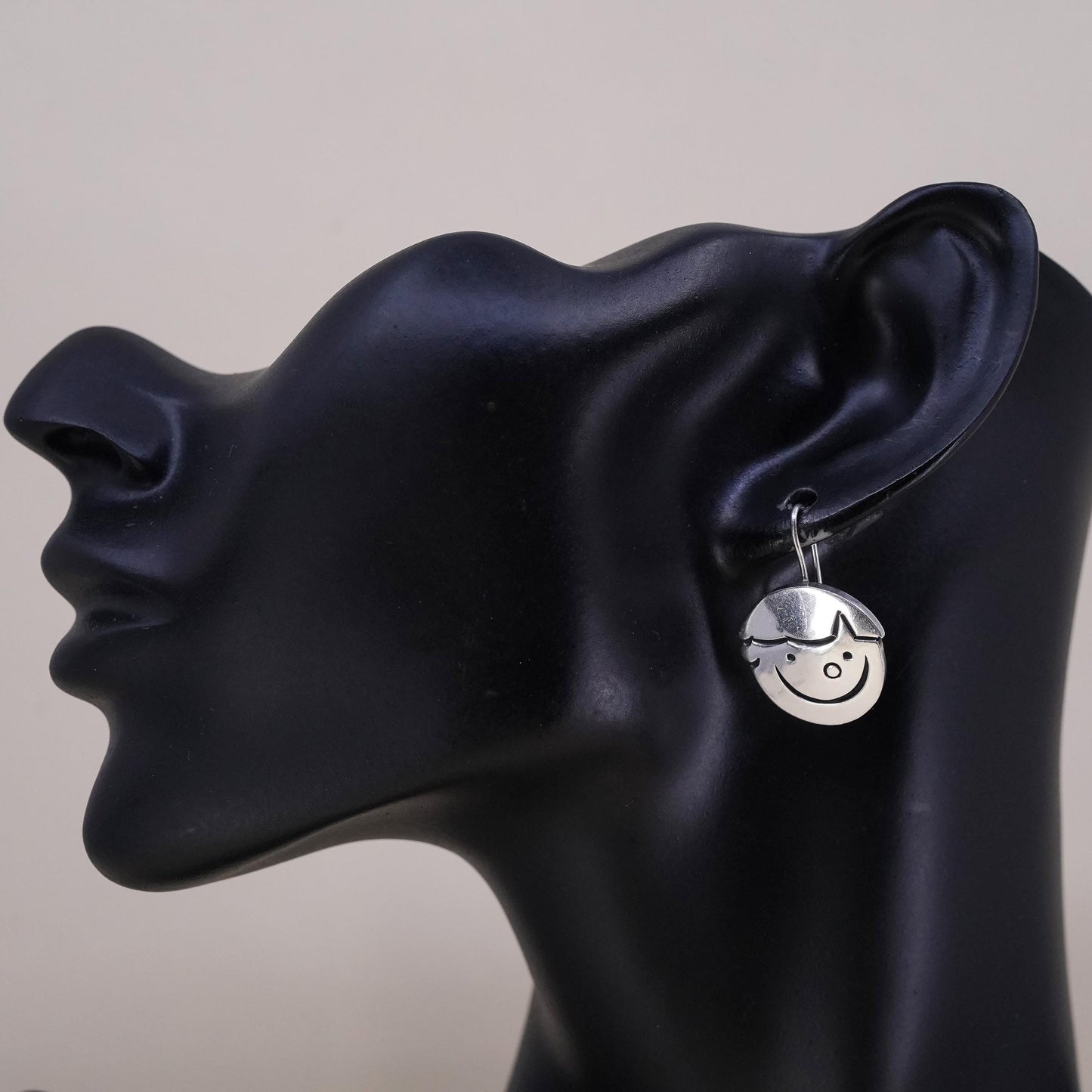 Vintage southwestern Mexican Sterling silver dangle, 925 boy single earring