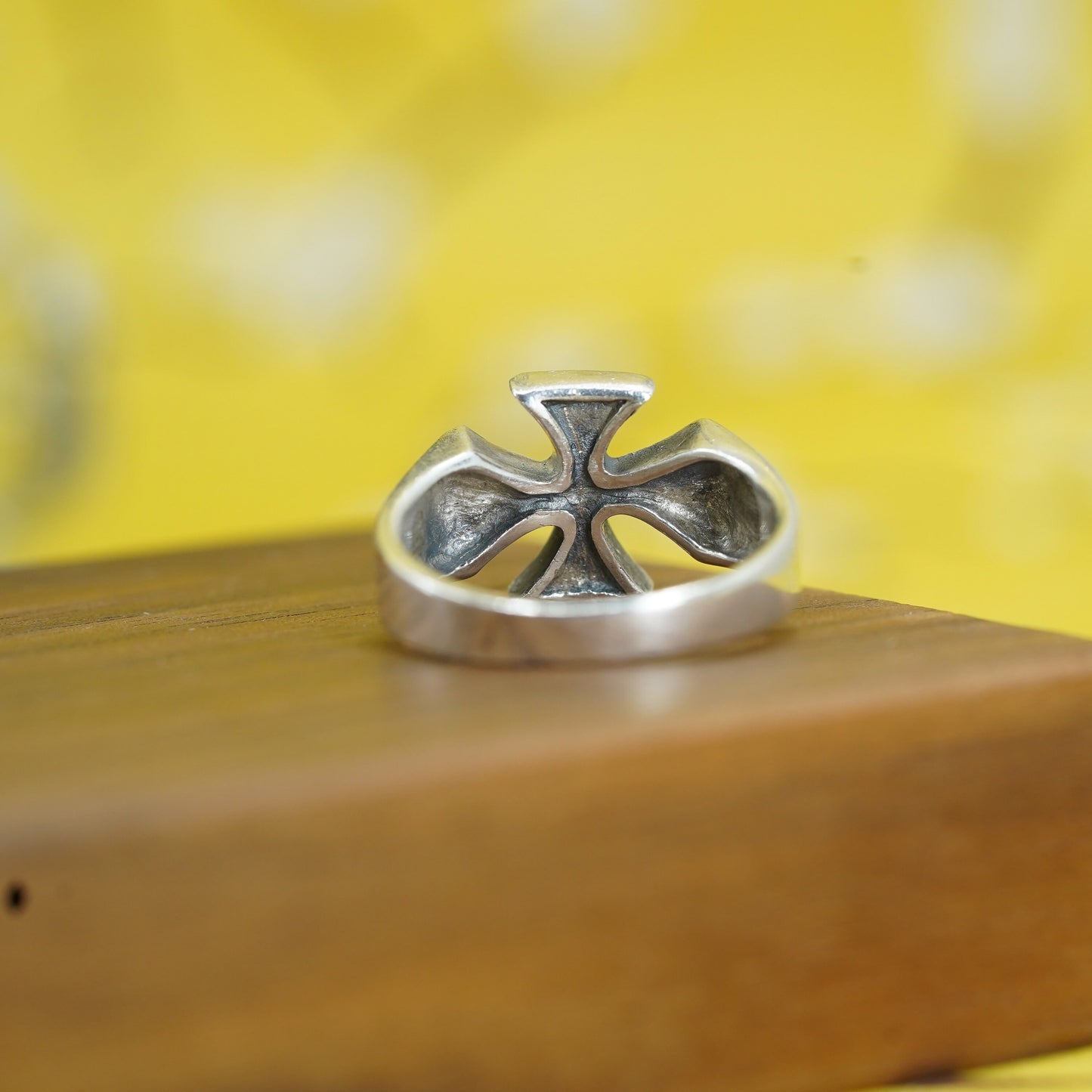 Size 10, vintage Sterling silver handmade ring, 925 cross band black enamel
