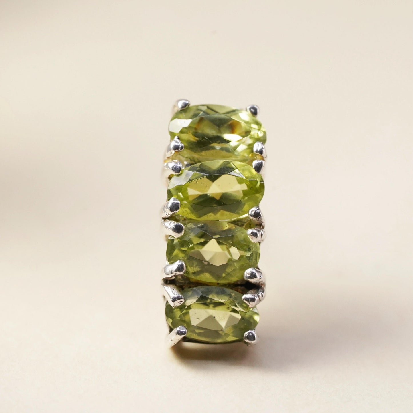 Vintage Sterling 925 silver handmade stud with peridot, single earring
