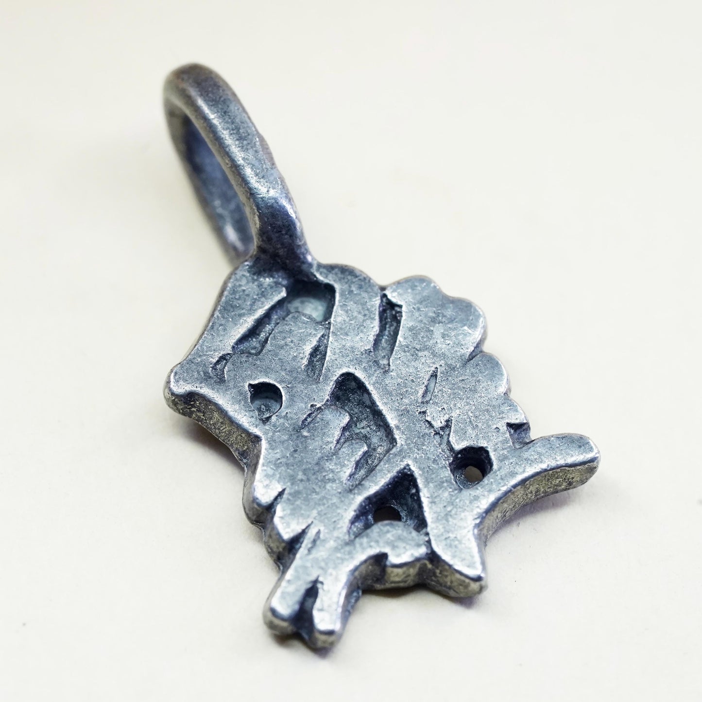 Vintage silver tone Chinese Calligraphy Character roster pendant