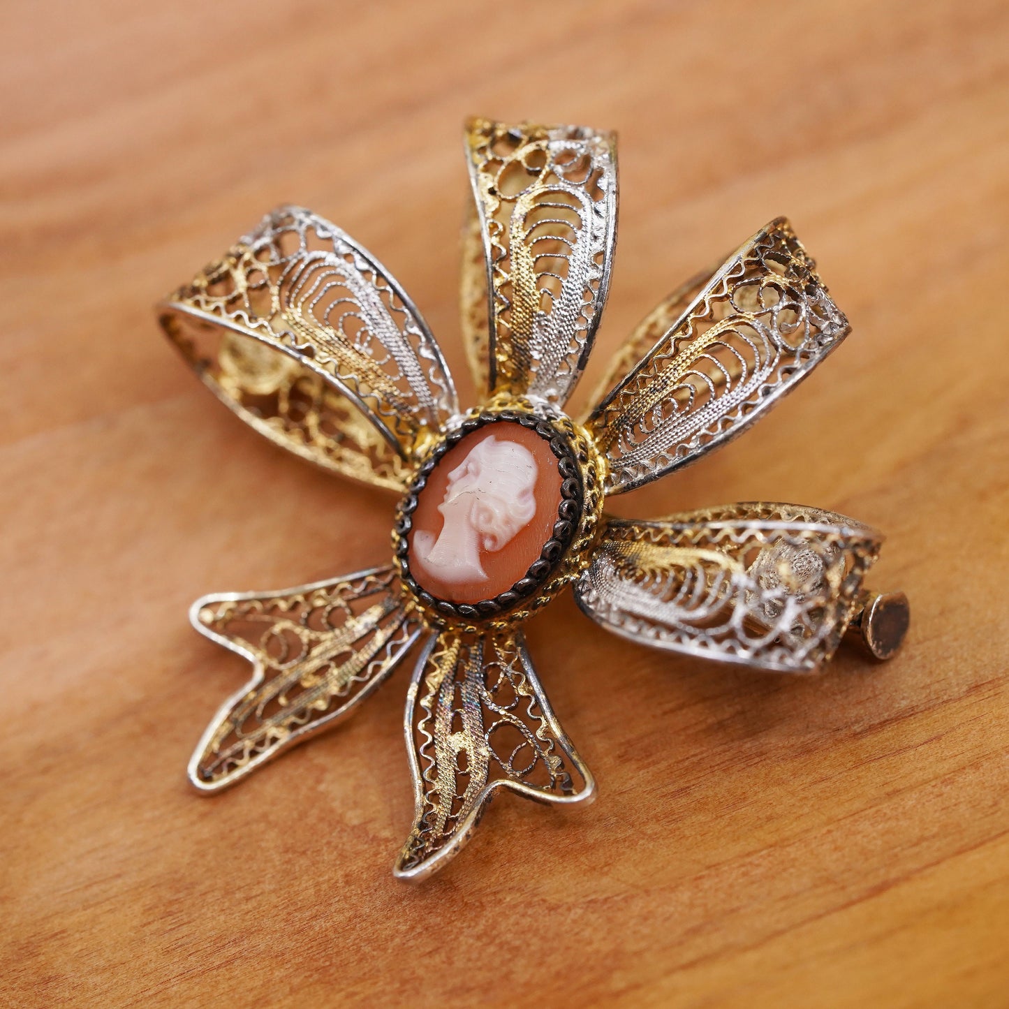 Germany vermeil gold over sterling 925 silver filigree brooch with agate cameo