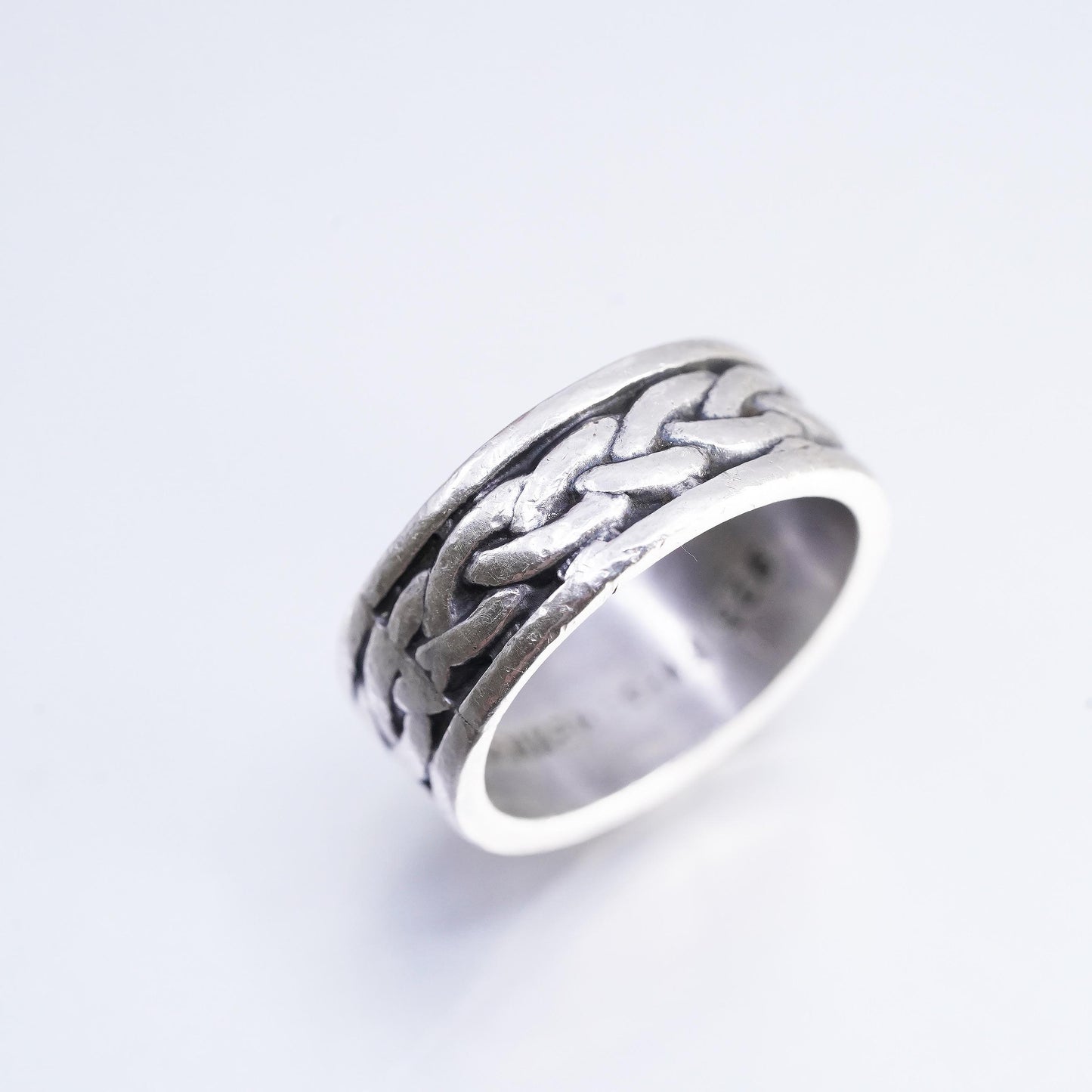 Size 5.5, vintage southwestern Mexican Sterling 925 silver ring, band cable