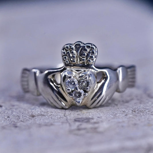 Size 6.5, Irish sterling silver claddagh ring, holding heart 925 silver band cz