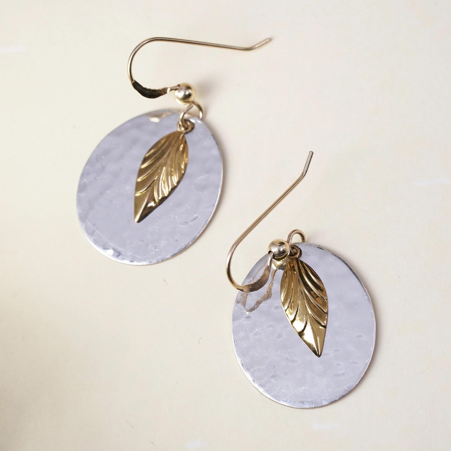 Vintage Sterling 925 Silver Hammered oval disc Earrings yellow gold leaf charms
