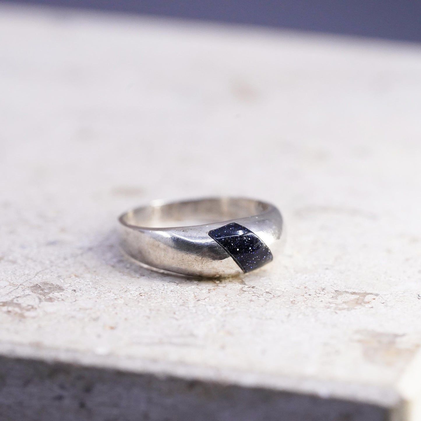 Size 3.5, Mexican Sterling 925 silver handmade ring glittering enamel inlay