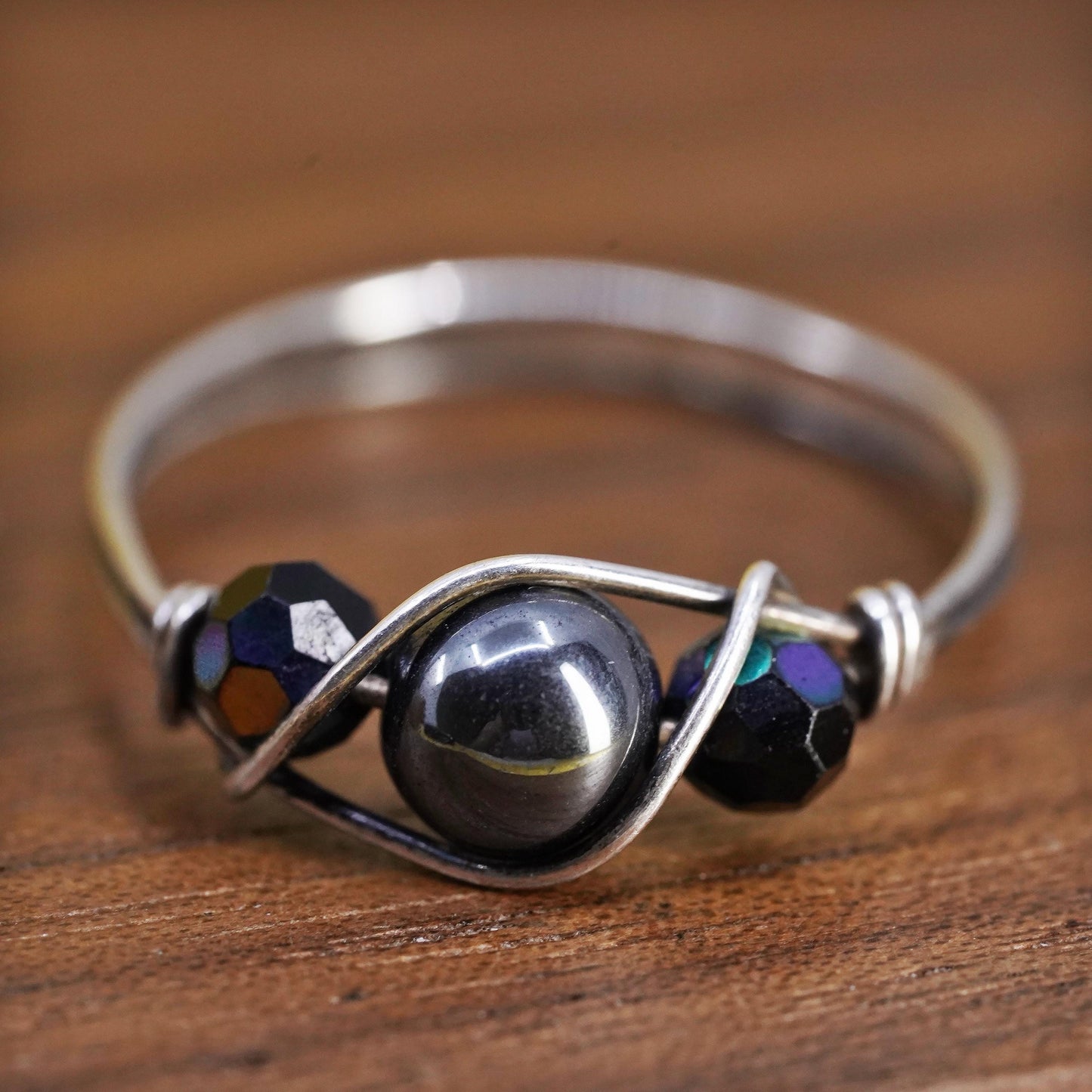 Size 9, VTG Sterling silver handmade knot ring, 925 wired band hematite bead