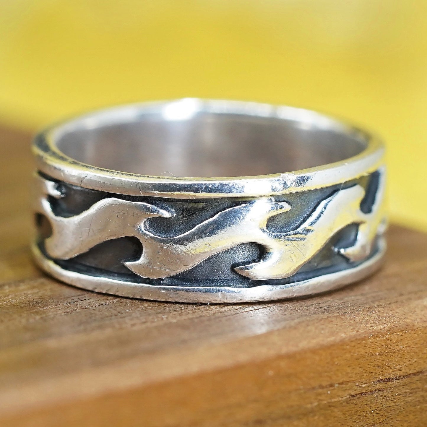 Size 6.25, vintage Sterling silver prayer ring, 925 spinner wavy band