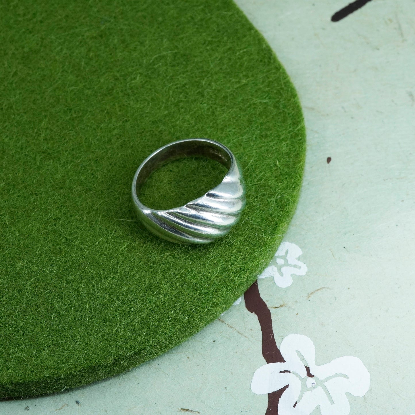 Size 6, vintage sterling silver handmade ribbed ring, Mexico 925 statement band